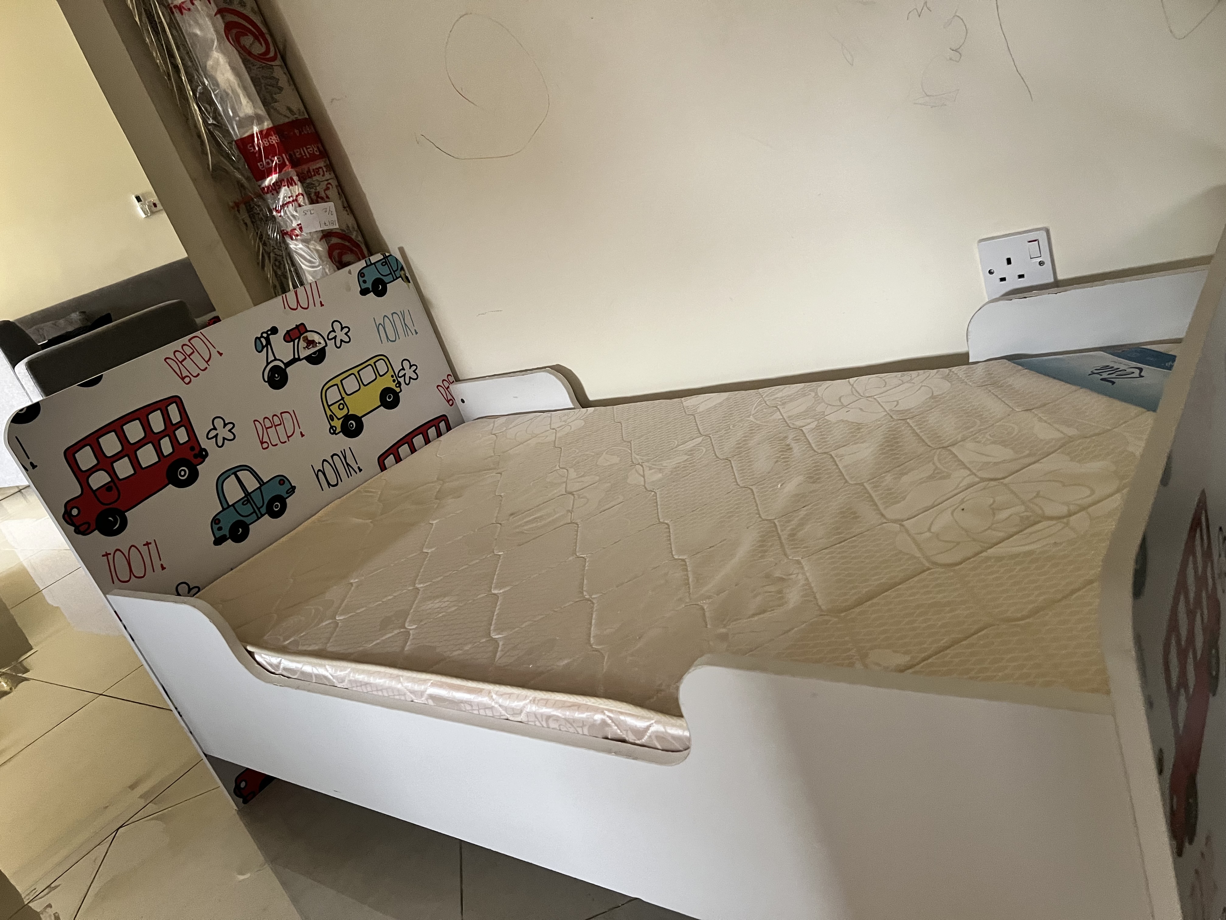 For FREE .. Homebox kids bed  with mattress 70x130 cm - Image 2