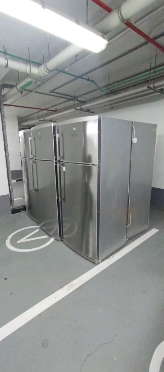 qQatar Airways furniture available - Image 3