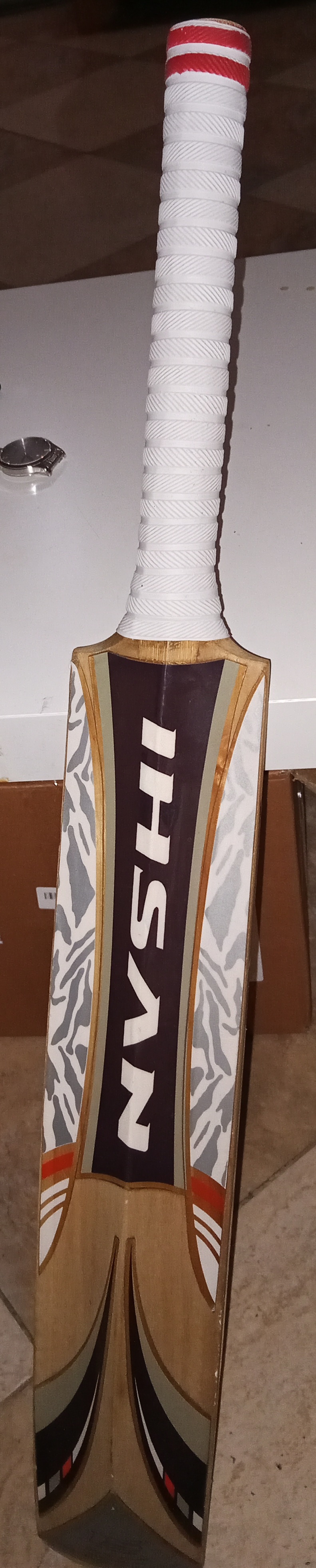 Cricket bat IHSAN Original hard ball. - Image 2