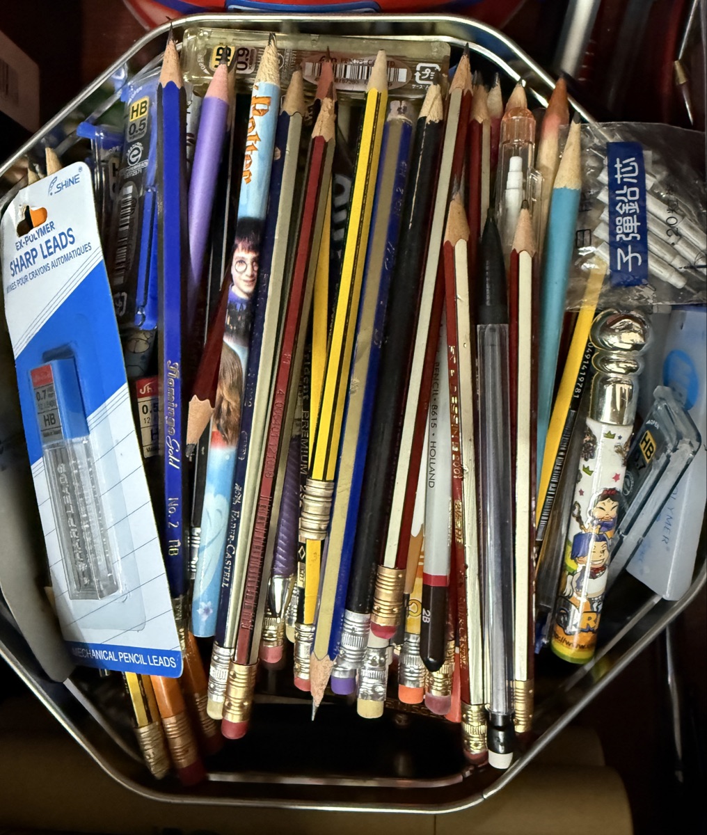 Stationary items - Image 5