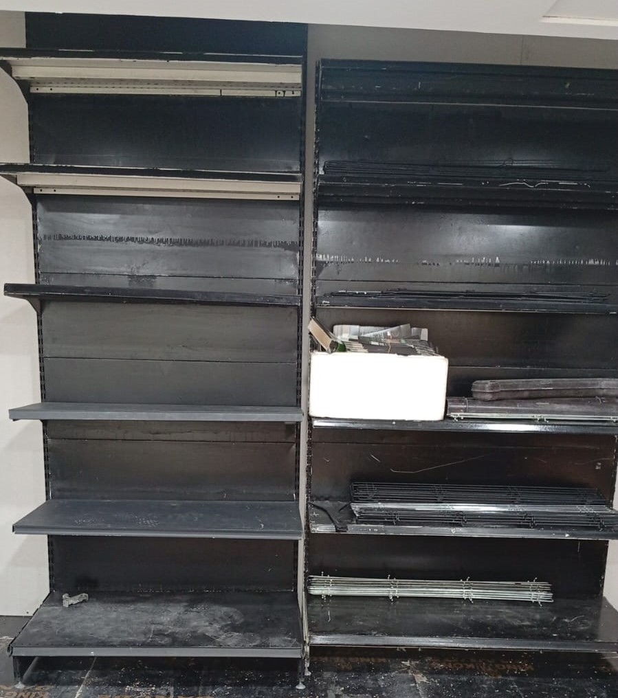 SUPER MARKETS SHELVES & THEIR ACCESSORIES - Image 3