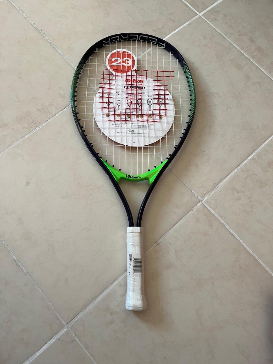 Wilson federer 23 junior tennis racket - Image 3