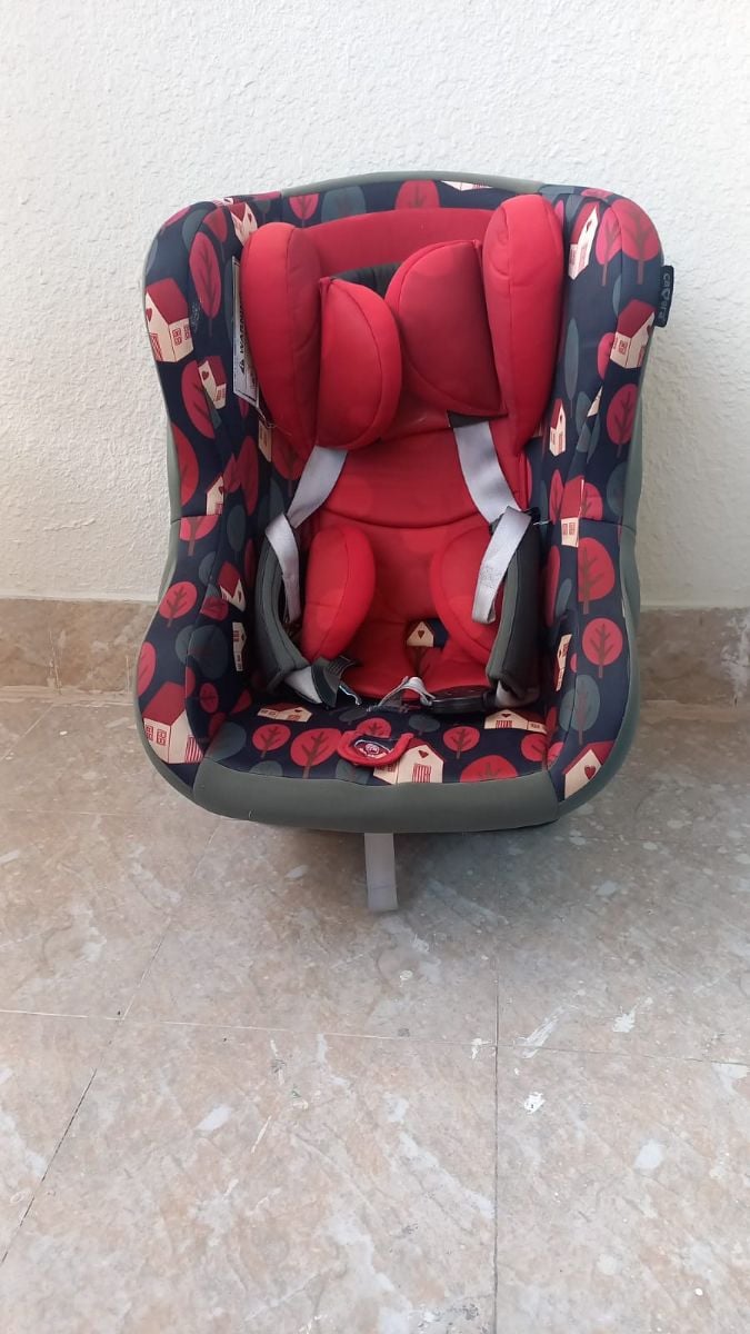NEARLY NEW! Baby Travel System Bundle for Sale! - Image 8