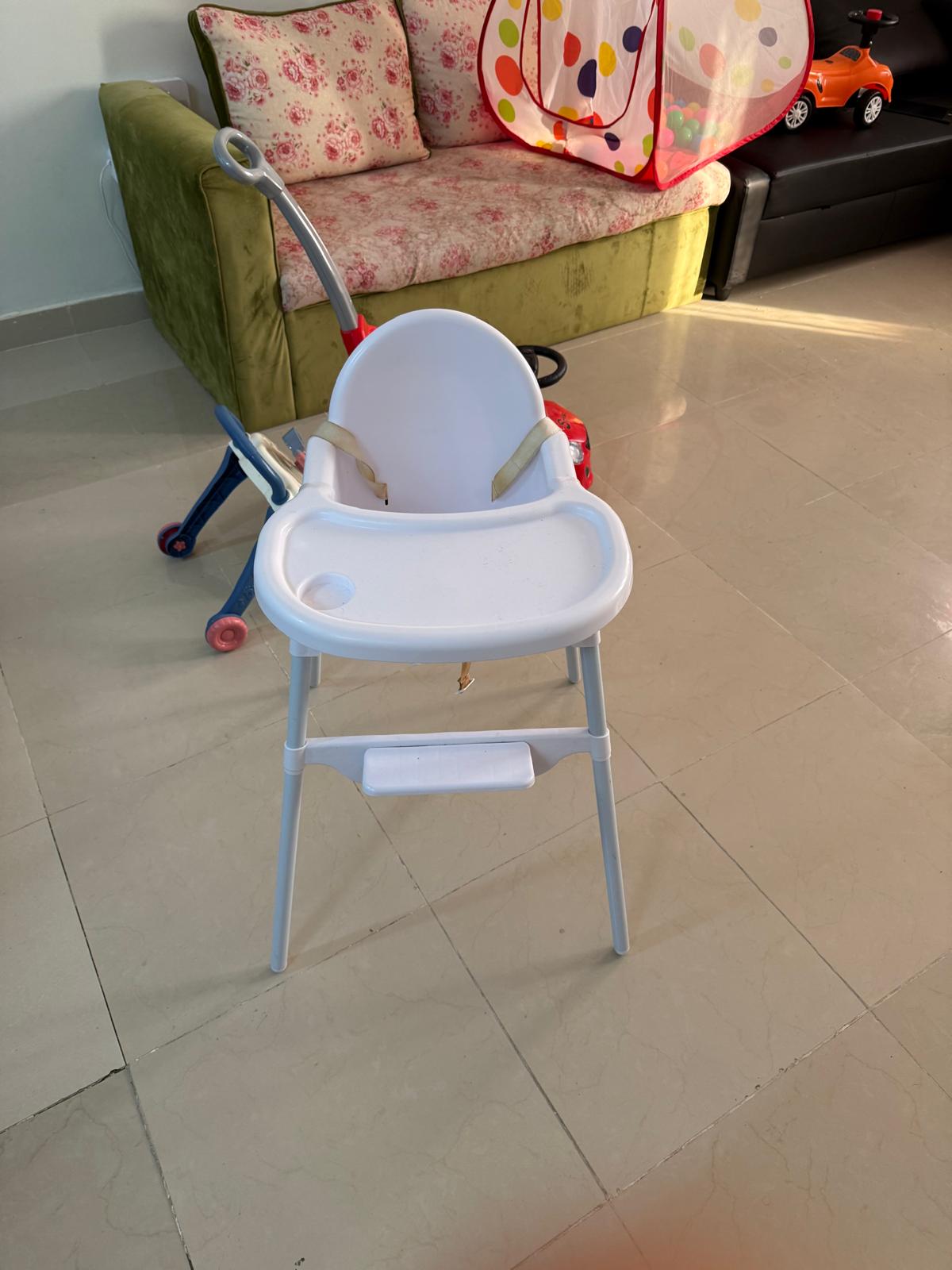 BABY HIGH CHAIR - Image 1
