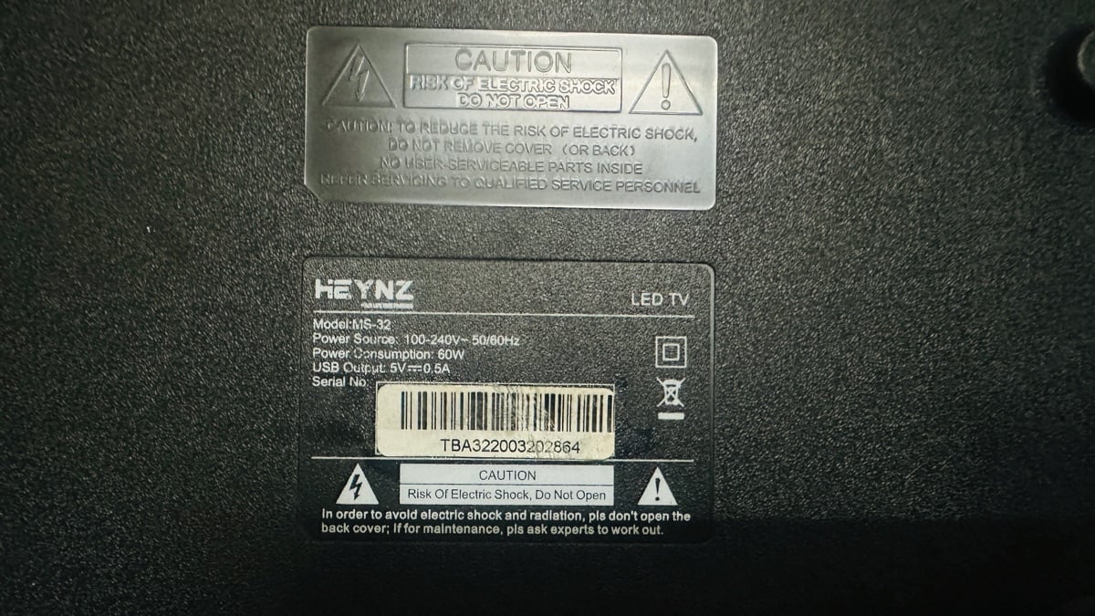 HEYNZ. 32”  LED TV with Remote & box - Image 3