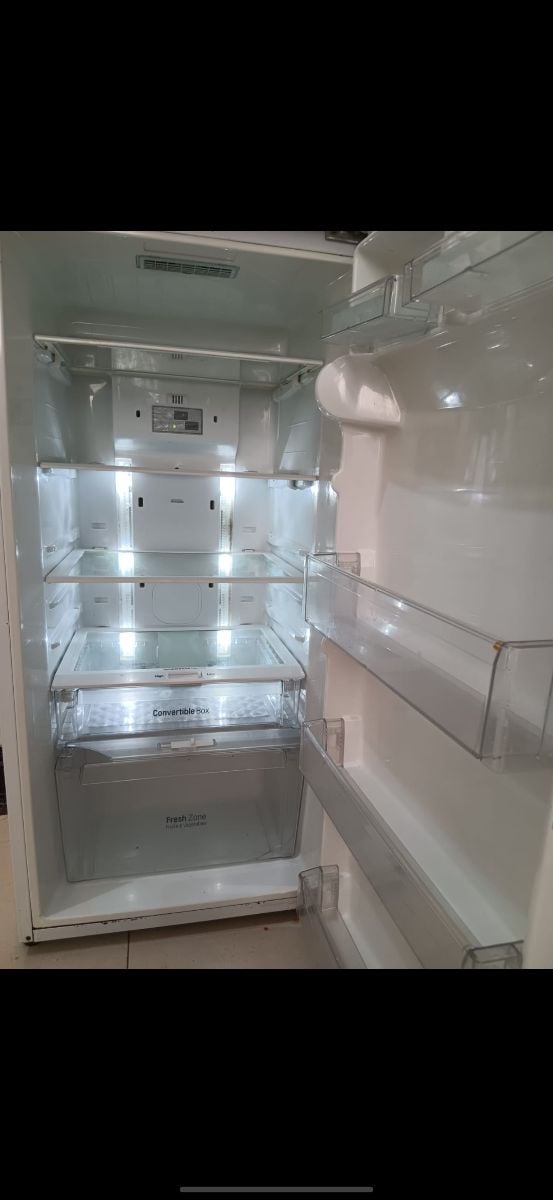 LG fridge - Image 3