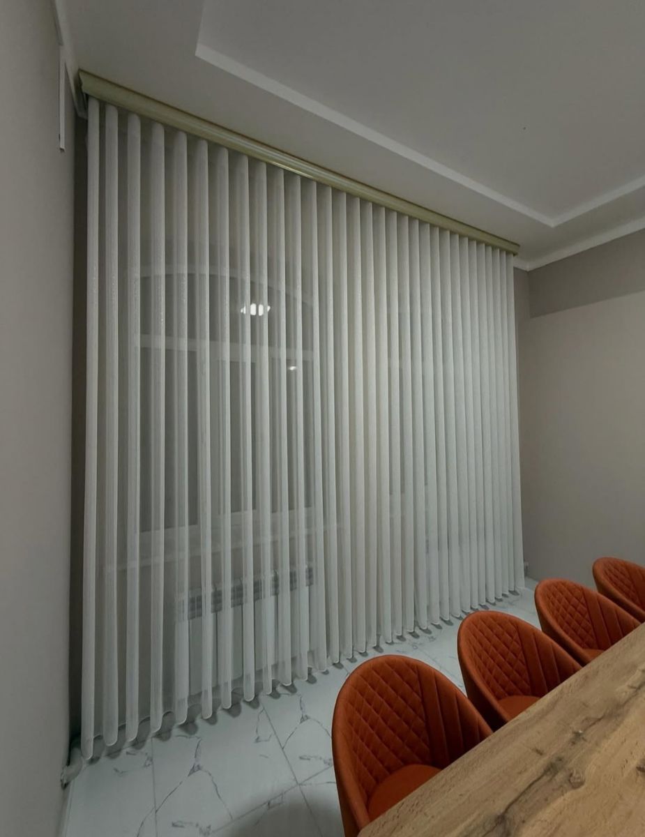 Roller blind Vatika and curtain - Image 11