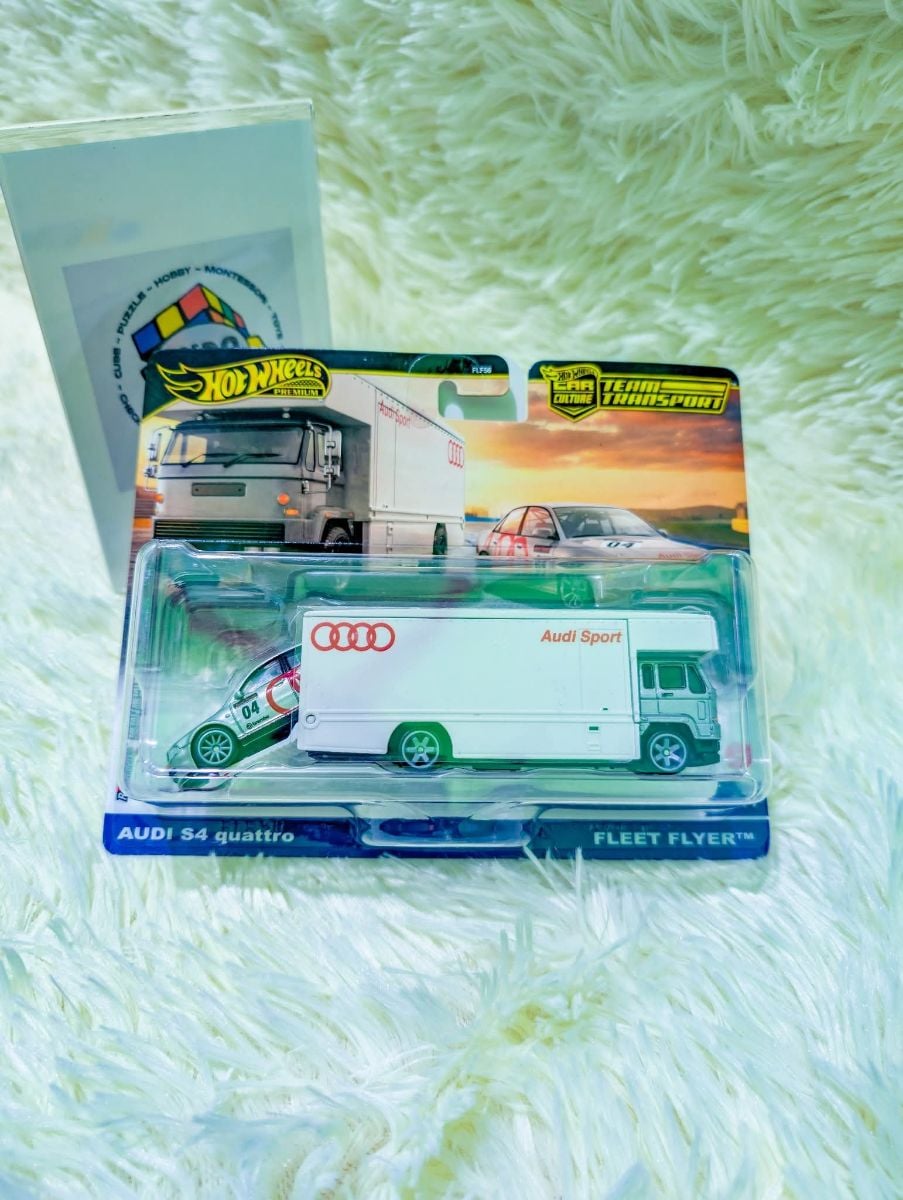 Hot Wheels Premium Car Culture Team Transport set featuring the Audi S4 Quattro and Fleet Flyer truck. - Image 1