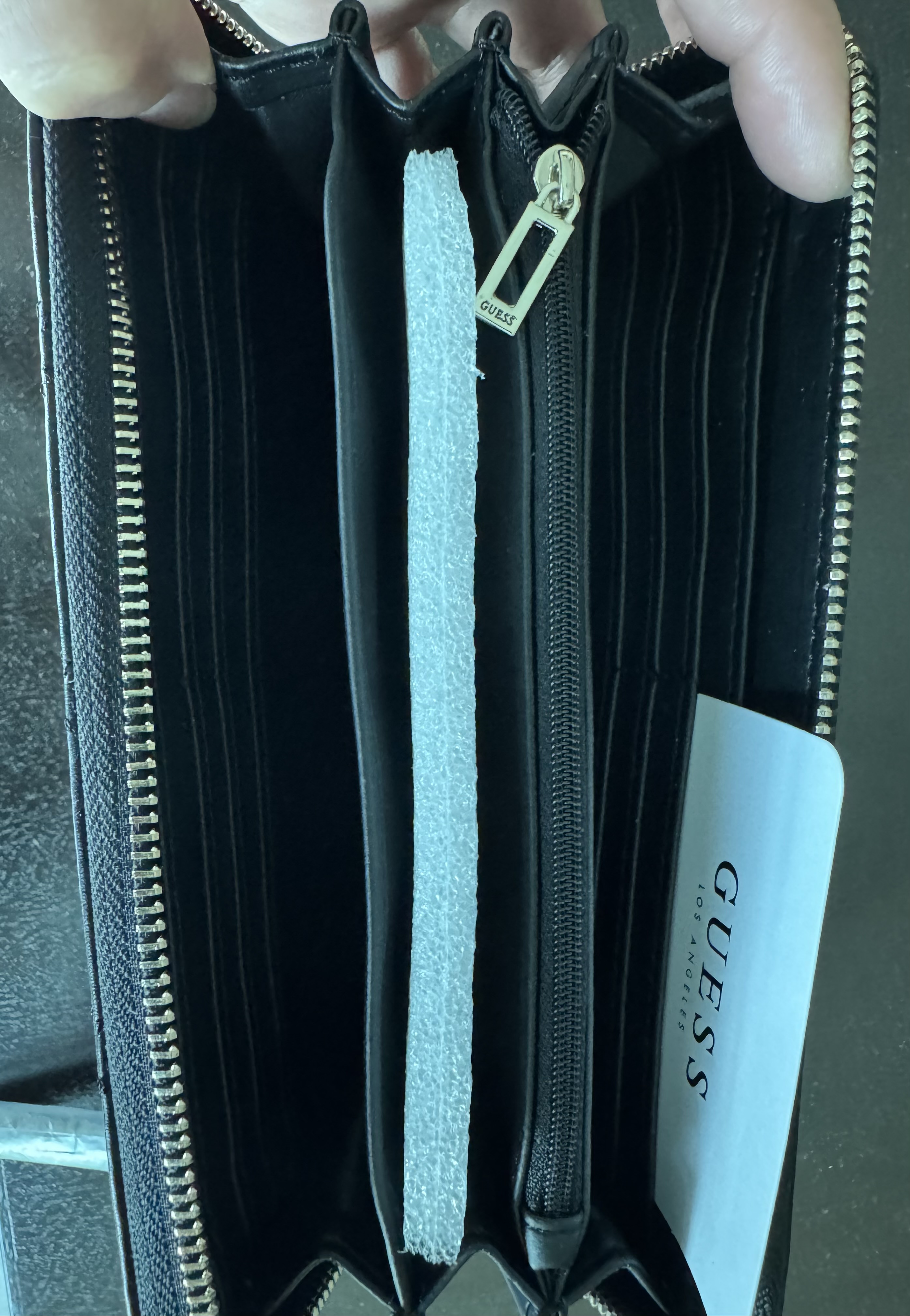Guess wallet original and brand new - Image 5