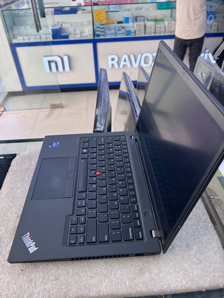 Lenovo ThinkPad T14 Touch - Image 7