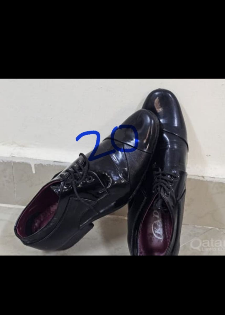 Branded shoes - Image 4