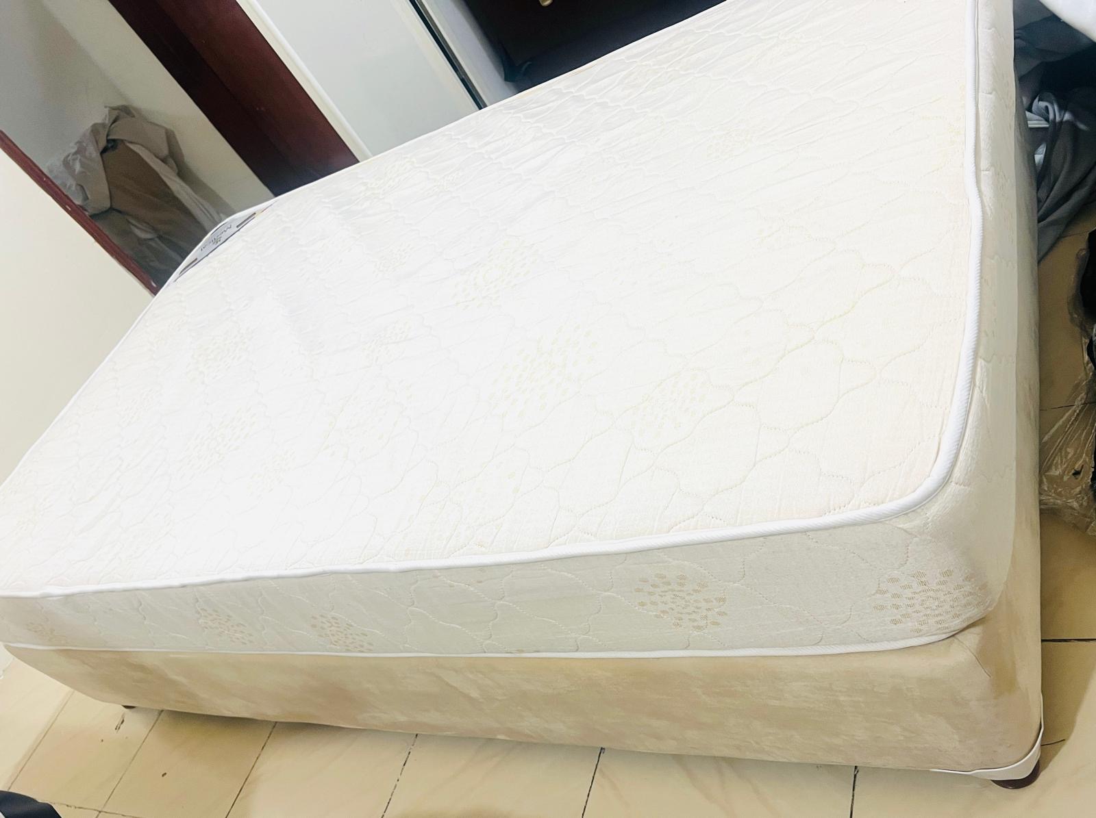 velvet type cot and orthopaedic medical mattress - Image 9