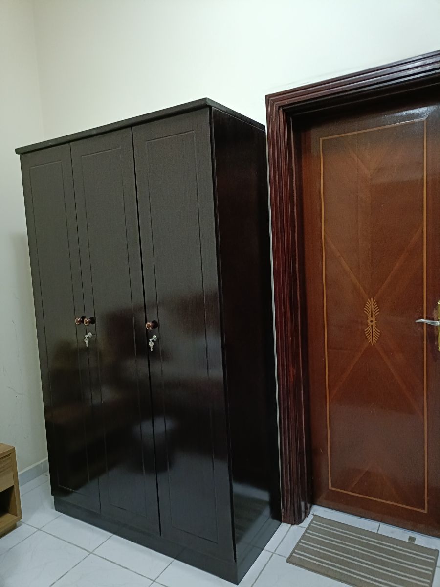 Big wardrobe - Image 2