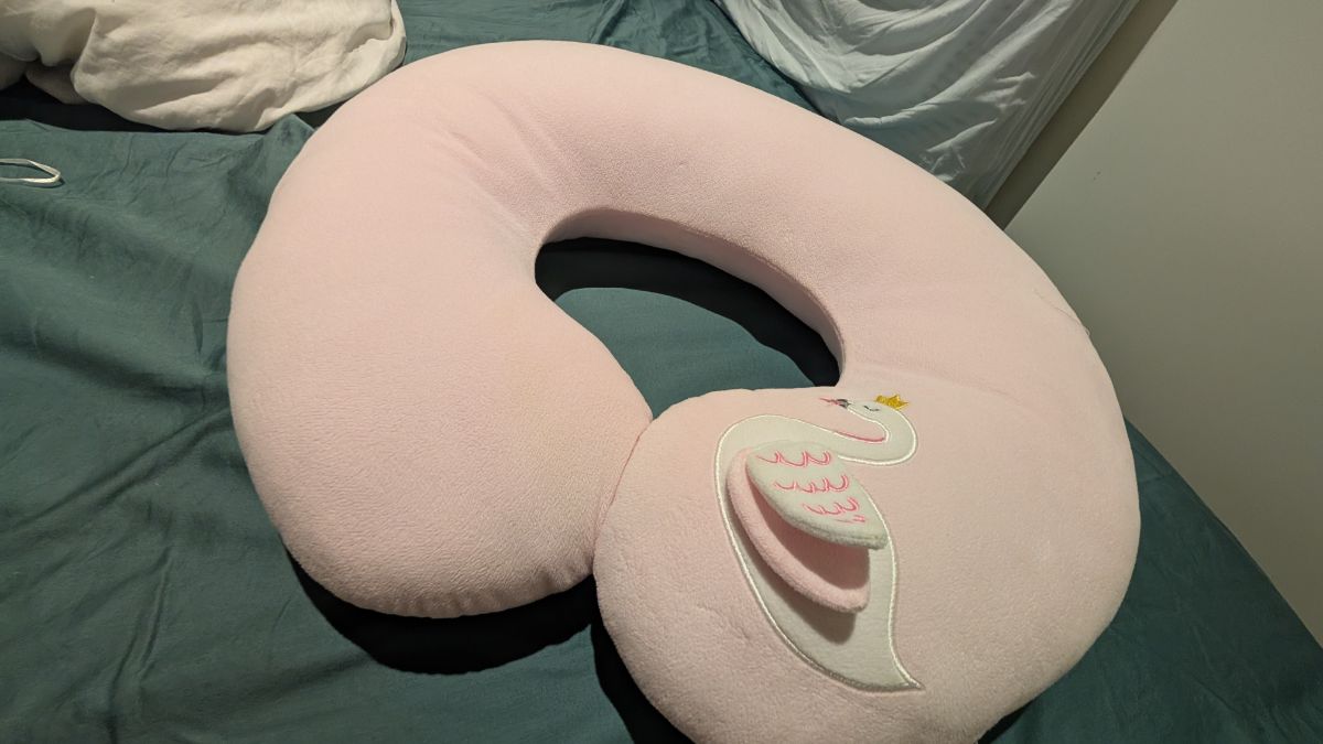 Nursing  Pillow - Image 4