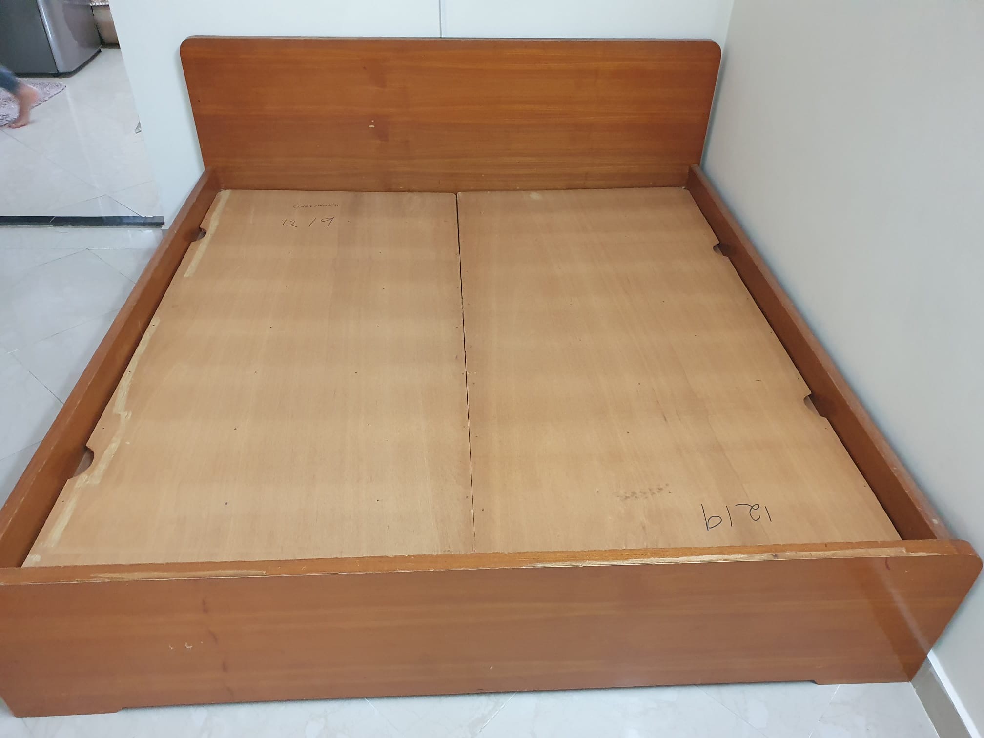 Wooden Bed   - Image 5