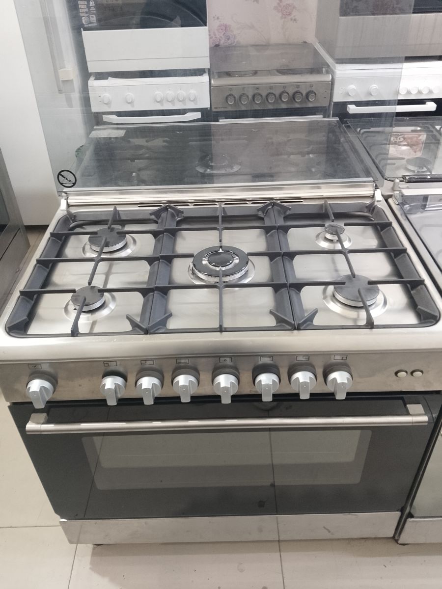 Gas stove for sale 90*60 made in Italy - Image 1