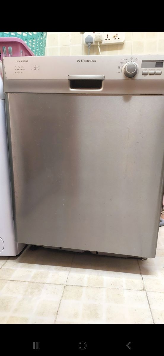 Dishwasher - Image 3