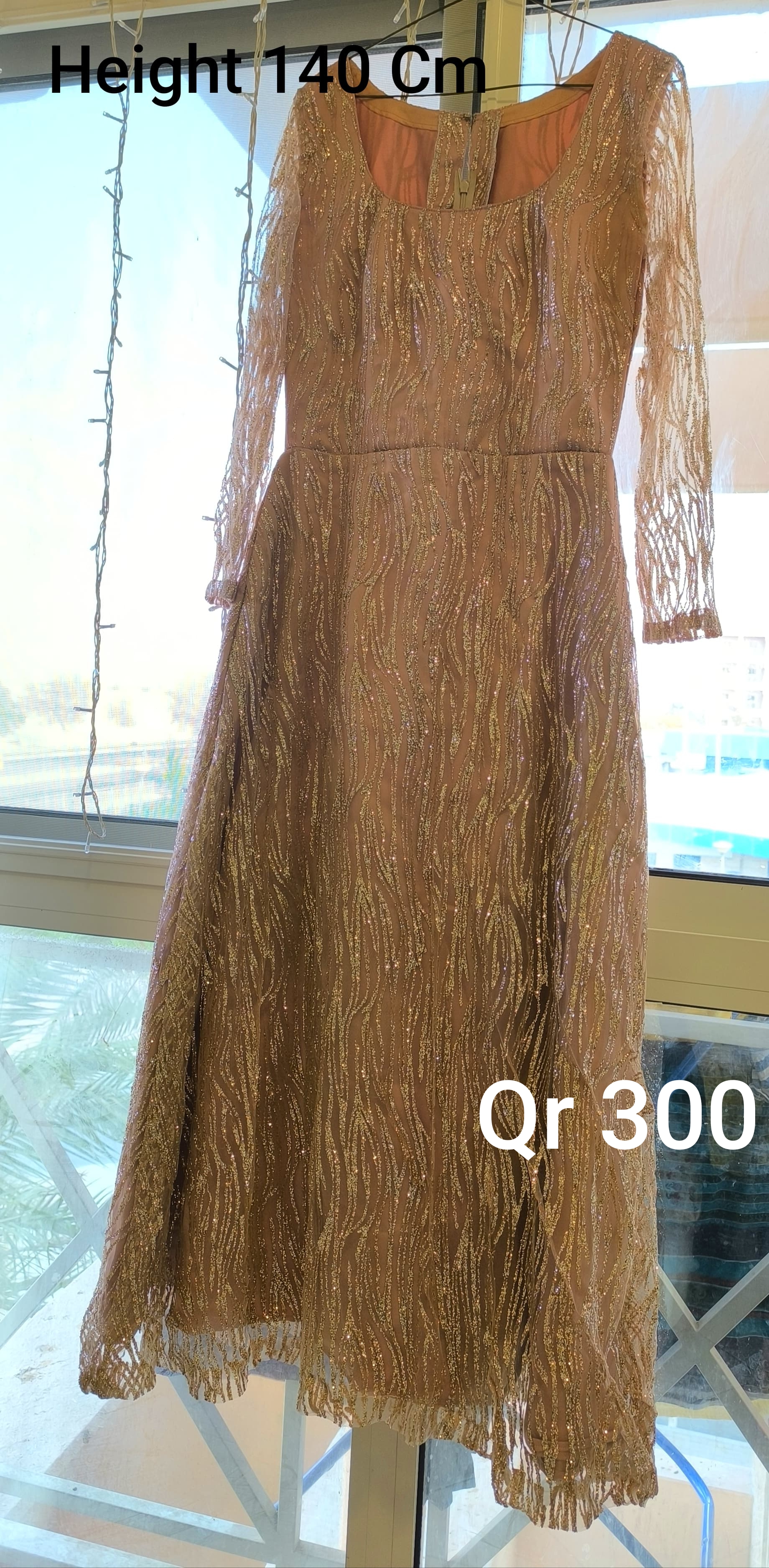 Dresses and Abaya  - Image 5