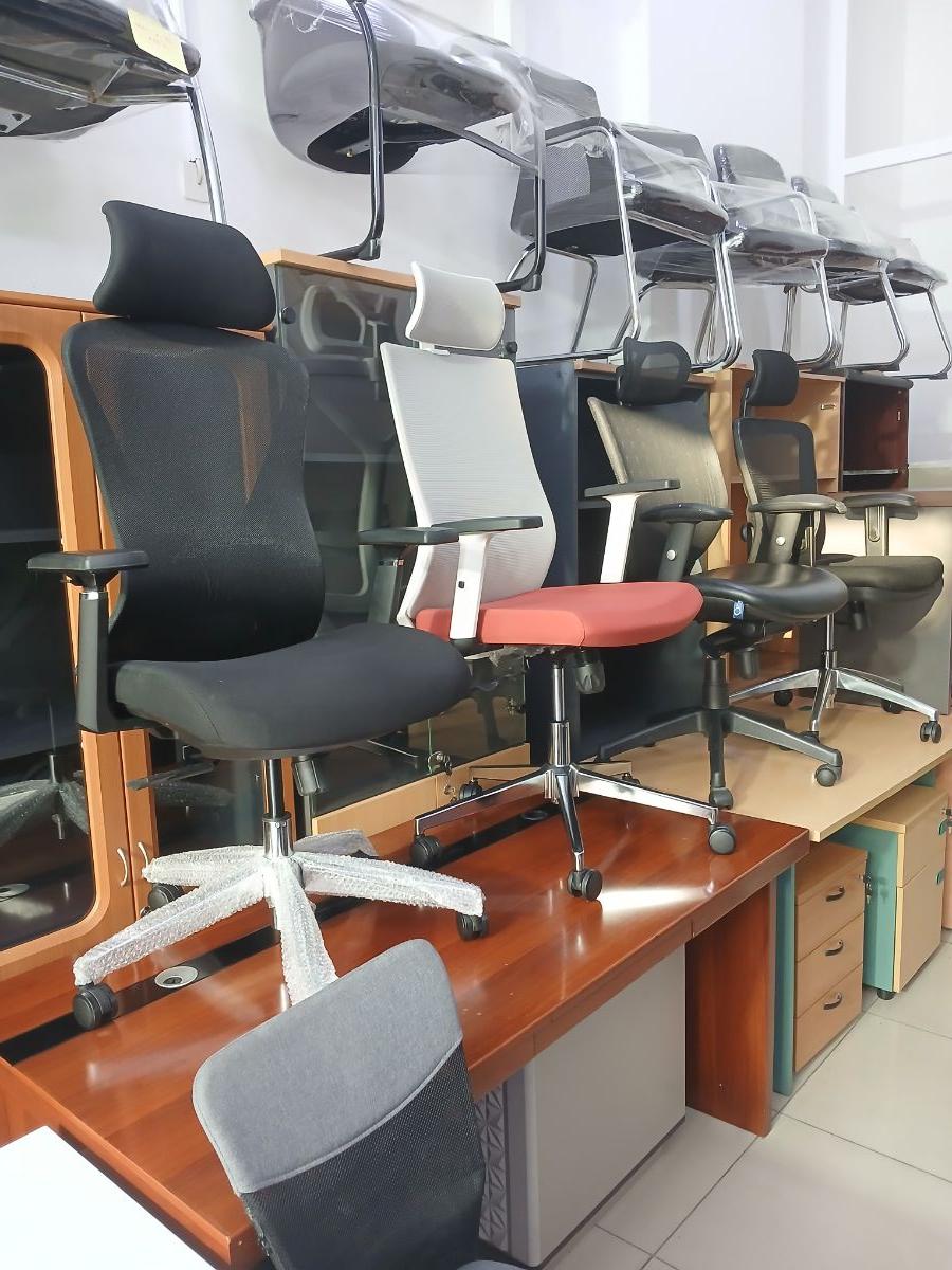Used office furniture selling and buy - Image 5