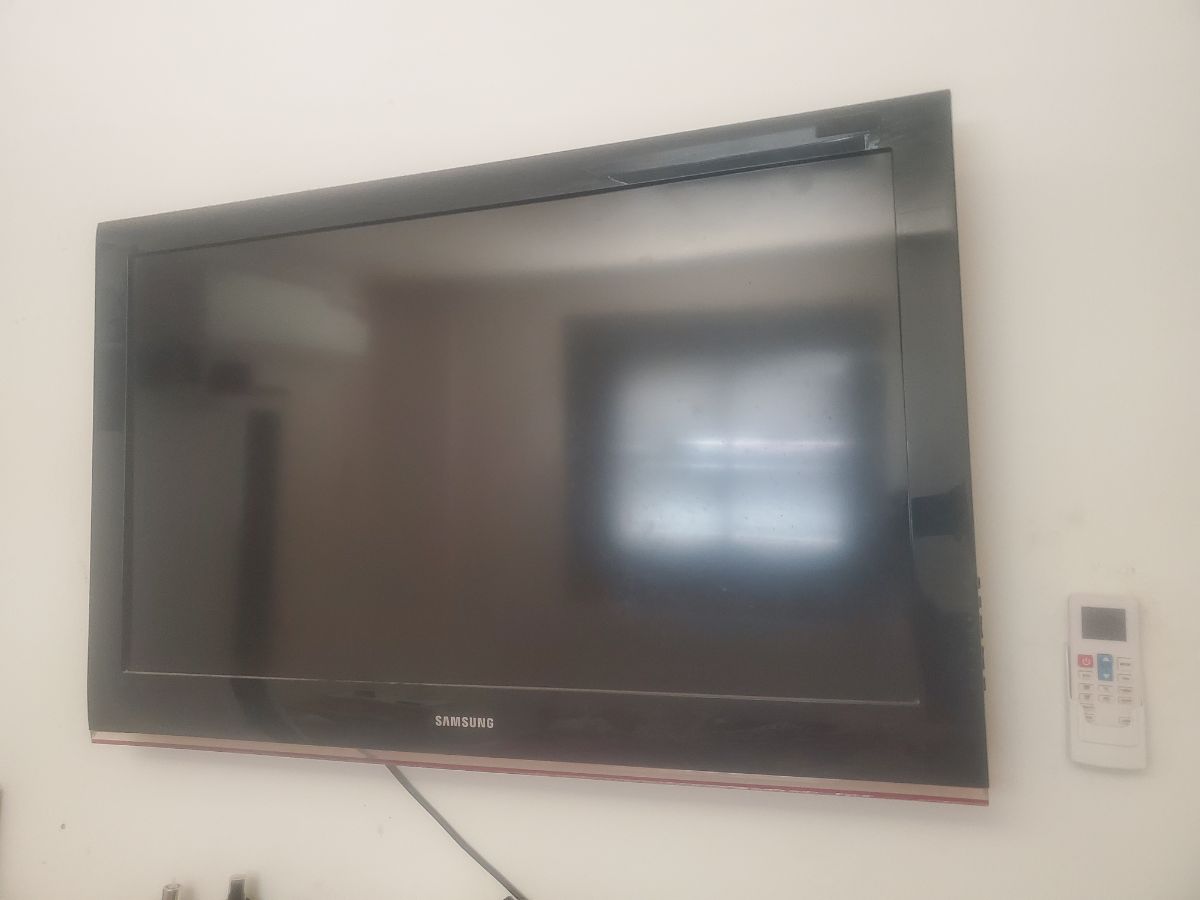 samsung tv - Image 1