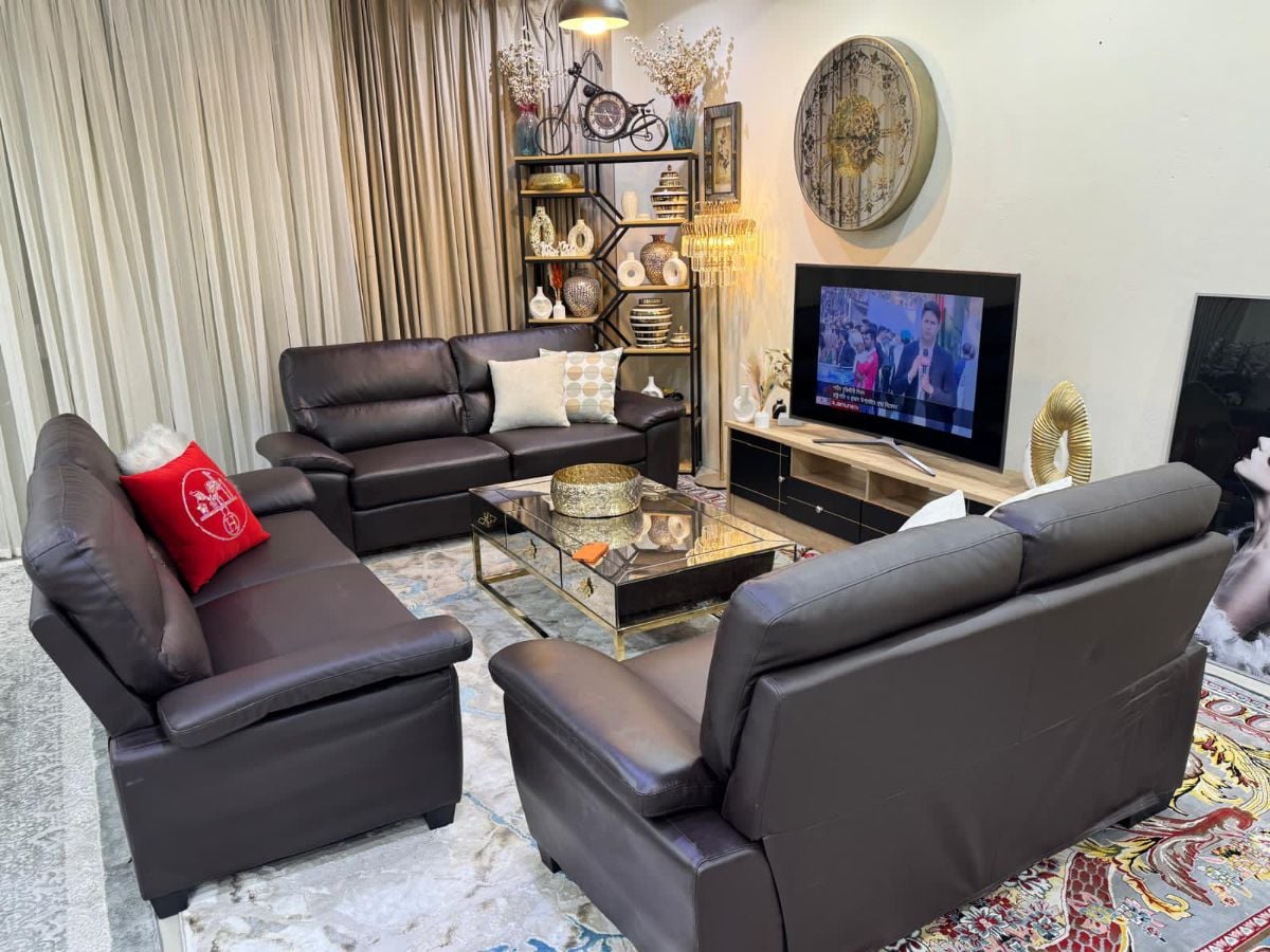 Brended sofa set for sell good condtion call or what's what's app-  71532454 - Image 2