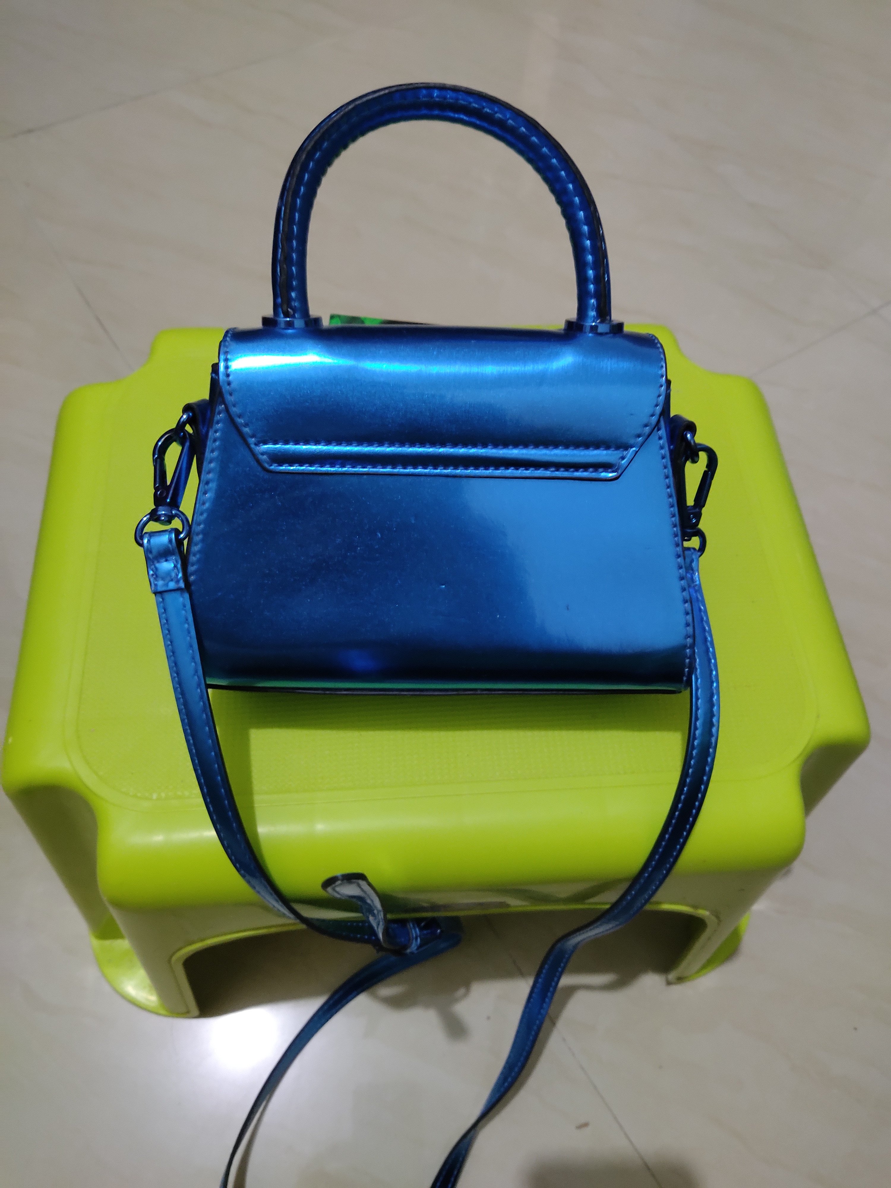 NEW ALDO METALLIC SHOULDER/BODY BAG - Image 2