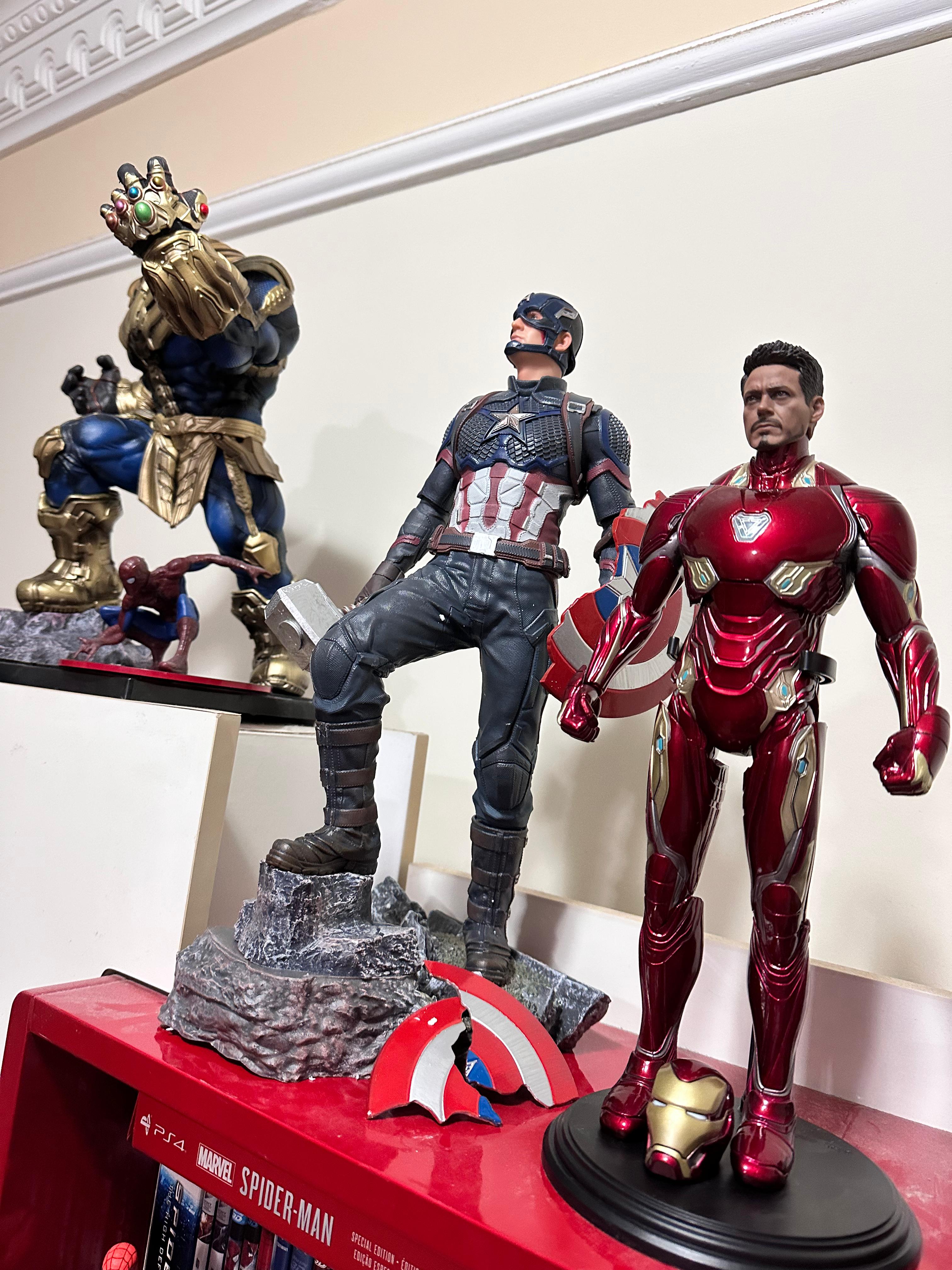 MARVEL Captain America 17-Inch Collectible Figurine – Endgame Edition - Image 1