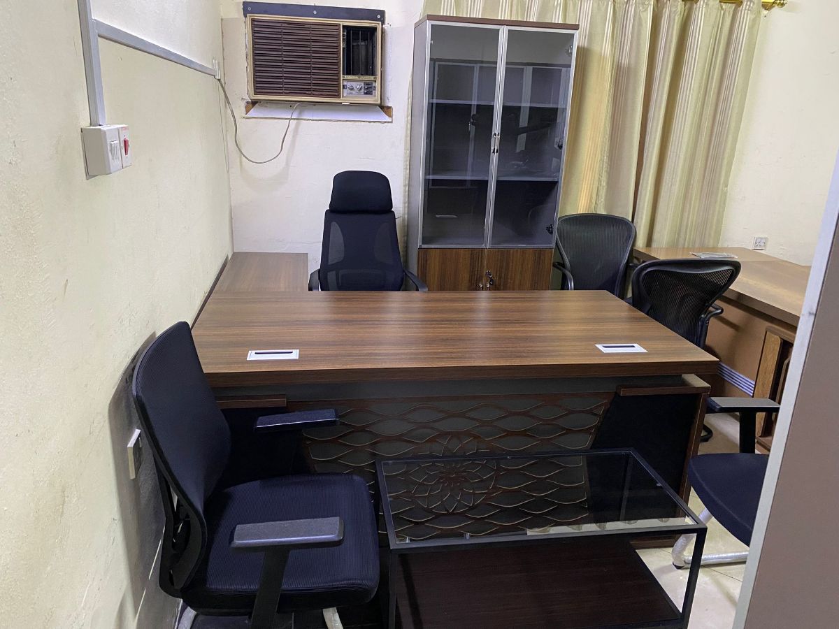 Used office furniture buy and sell 55157083 - Image 10