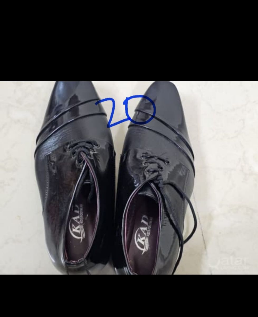 Branded shoes - Image 6
