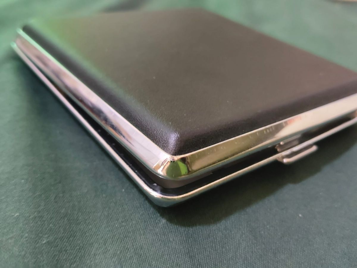 Unique Classic cigarette case - Image 2