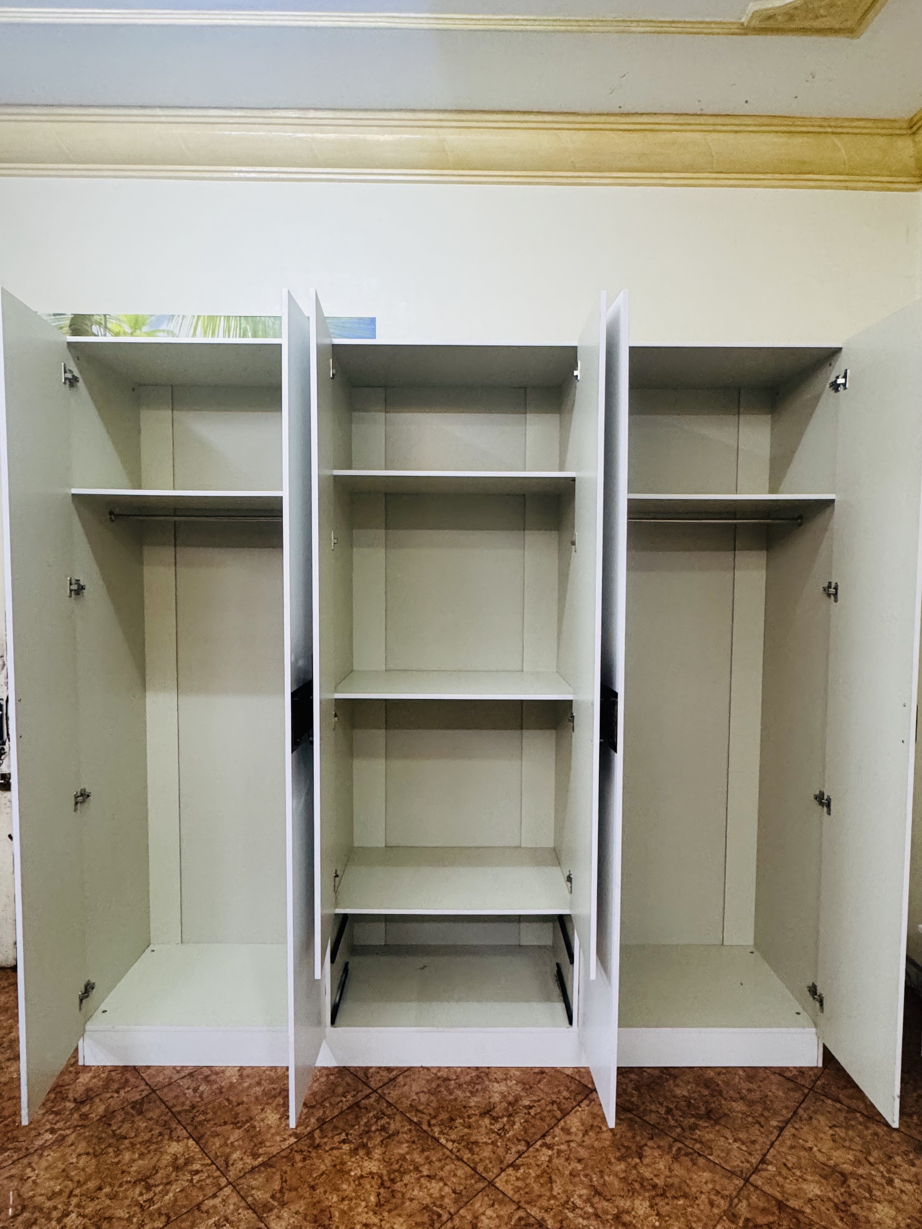 Luxurious Bedroom Set For Sale.Please Call Or What's app - Image 6