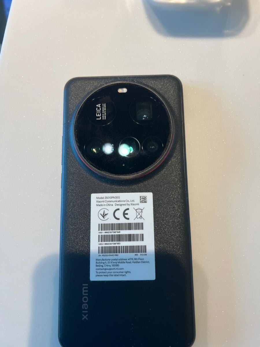 Title: Xiaomi 15 Ultra - Excellent Condition (Minor Screen Crack) - Image 1