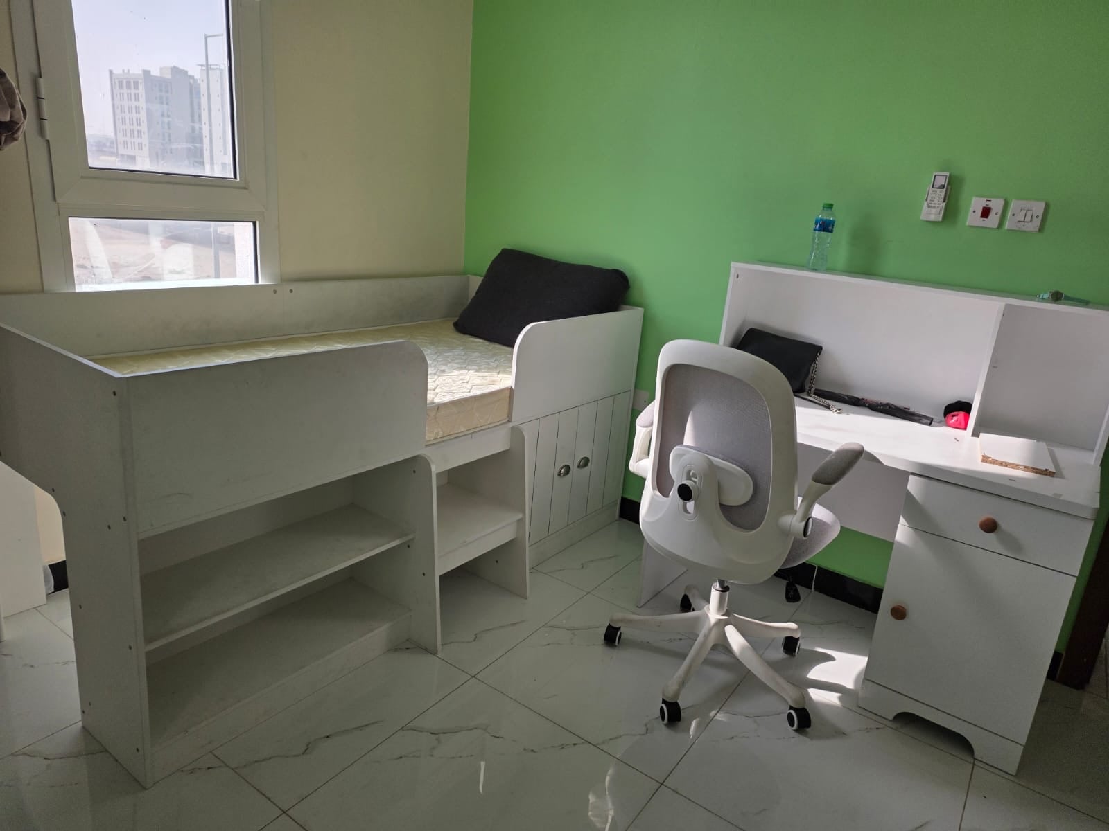 Bed and mattress  - Image 5