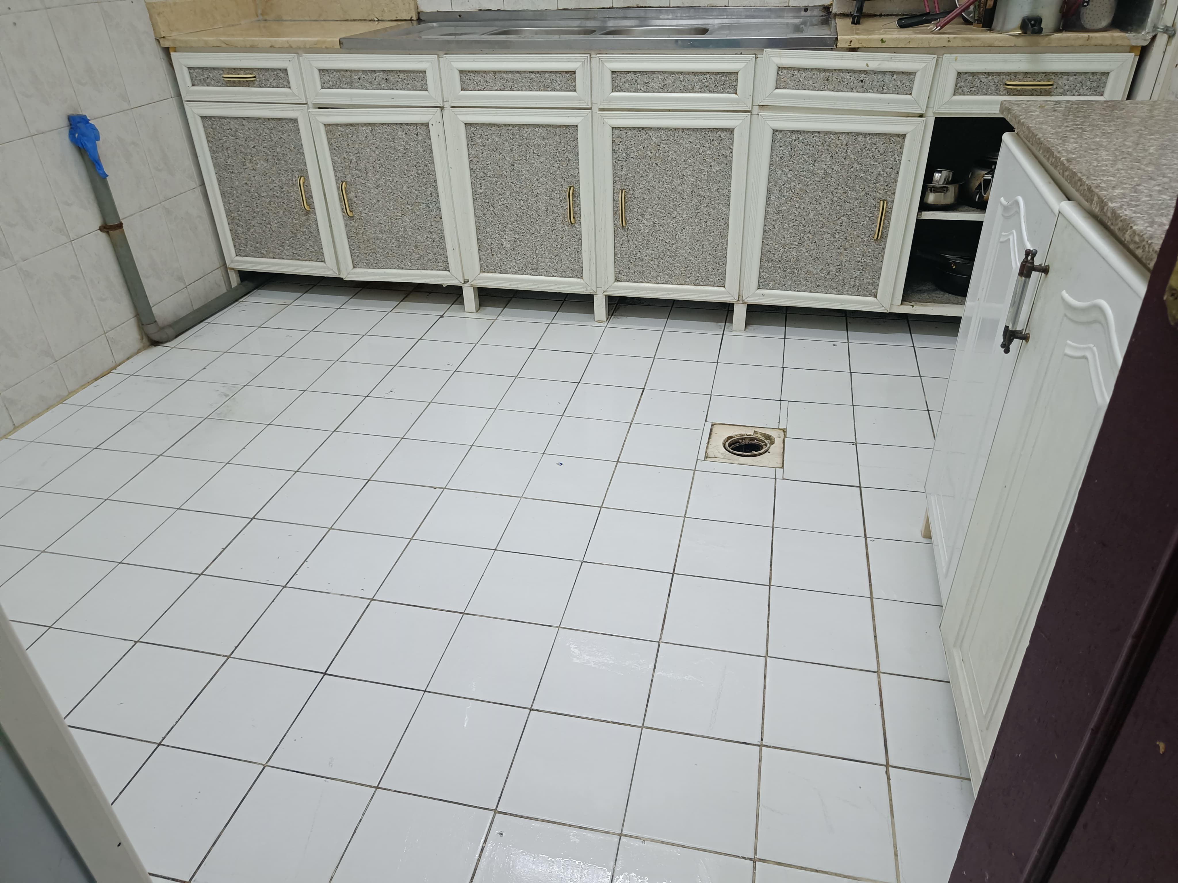 ATTACHED BATHROOM AVAILABLE  - Image 2