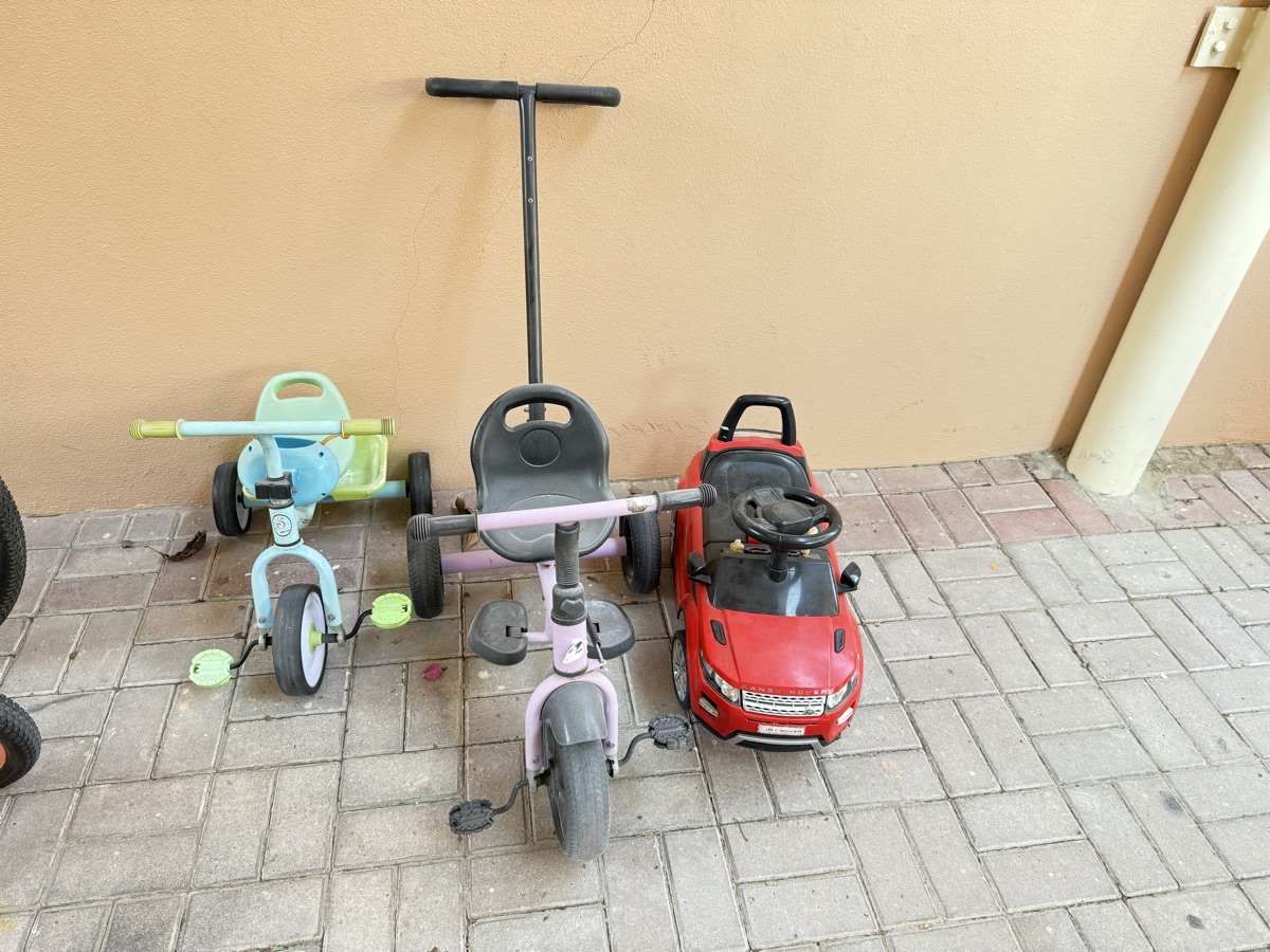 Toys - Image 1