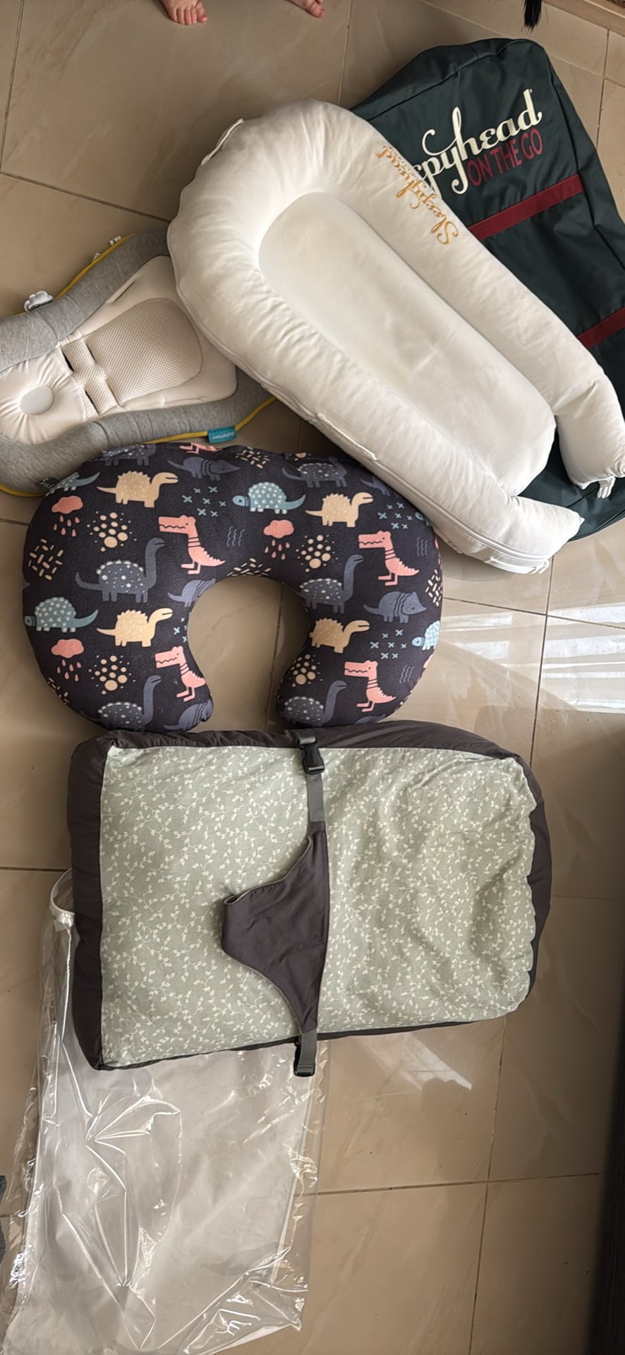 Baby nest, memory foam bed & support, soft sleeping bed and nursing pillows last fixed 650 Qr - Image 1