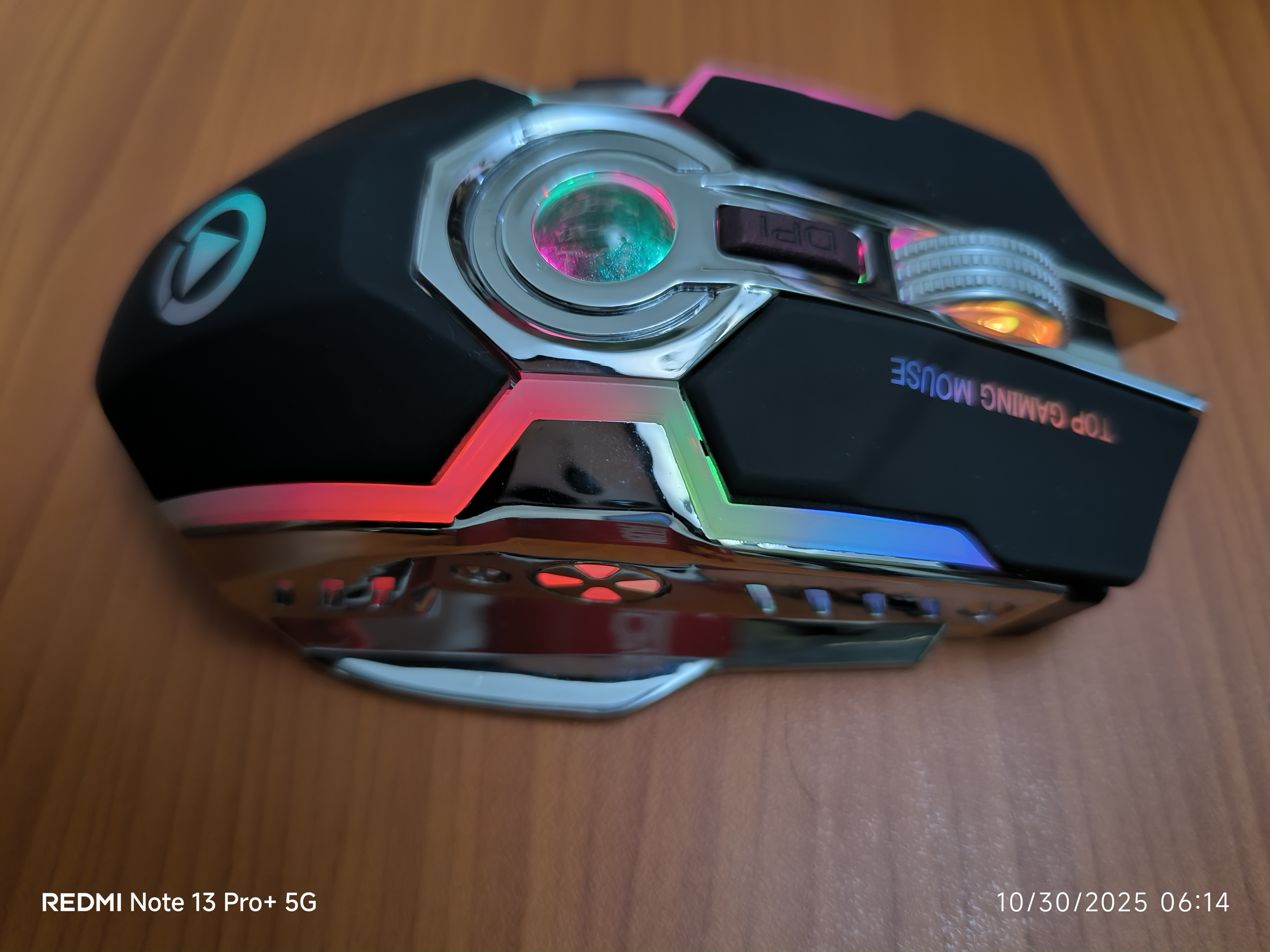 A5 Rechargeable wireless gaming Mouse RGB lights and DPI switching Extra buttons on left  - Image 5