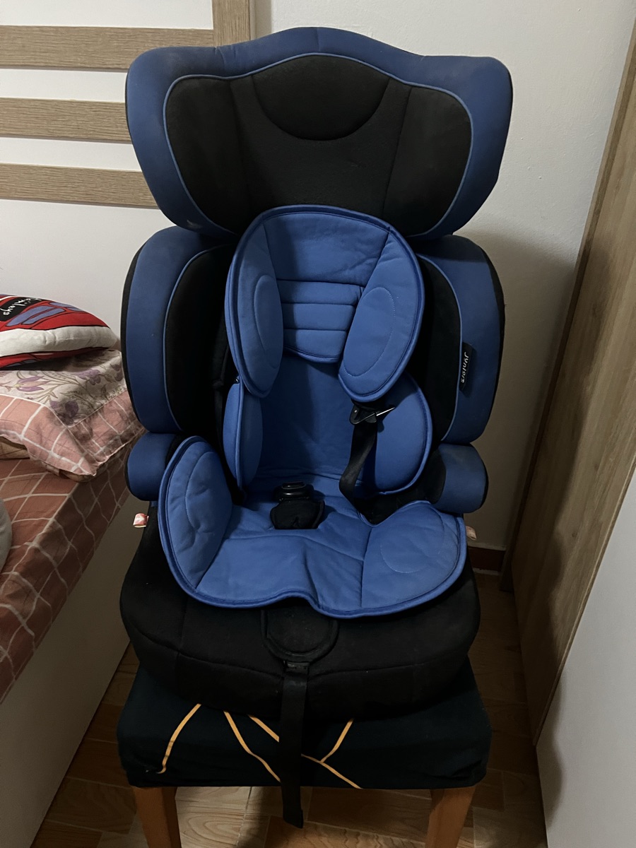 Juniors Car Seat - Image 2