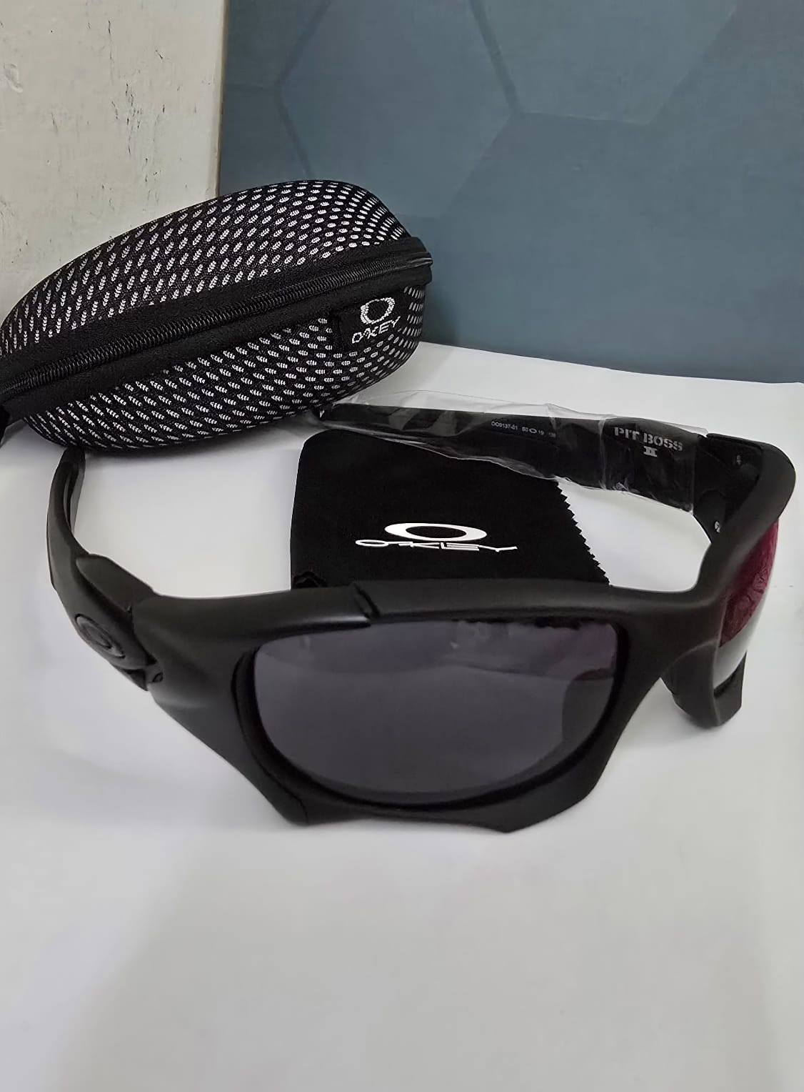 OAKLEY Driving & Sports Glasses - Image 4