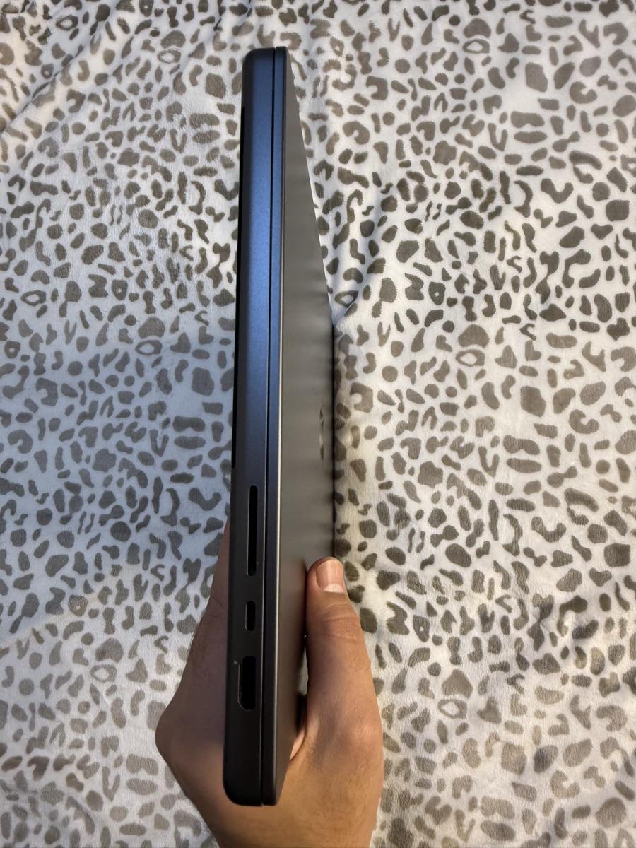 Macbook pro m4 max - Image 3