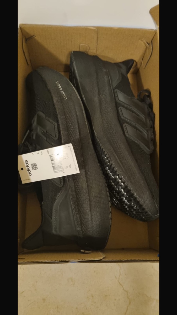 Adidas Ultraboost running shoes - Image 3