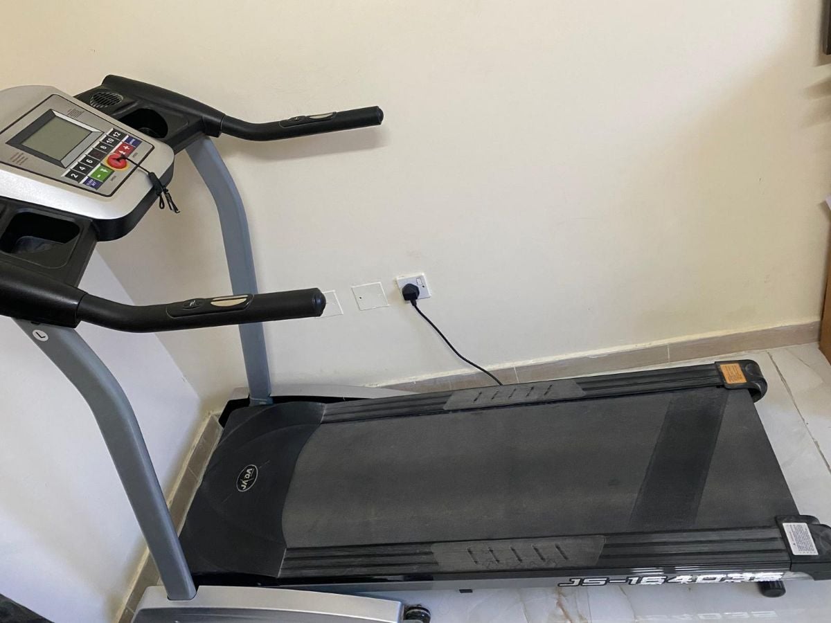 Treadmill - Image 1