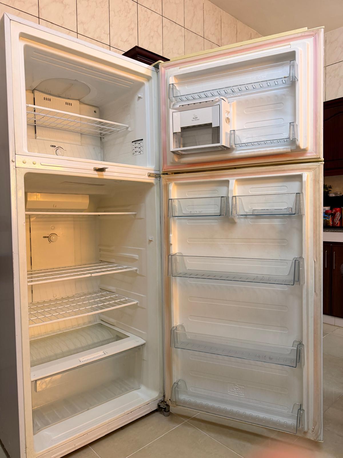 GENERALCO TOP MOUNT REFRIGERATOR 606L - Image 7