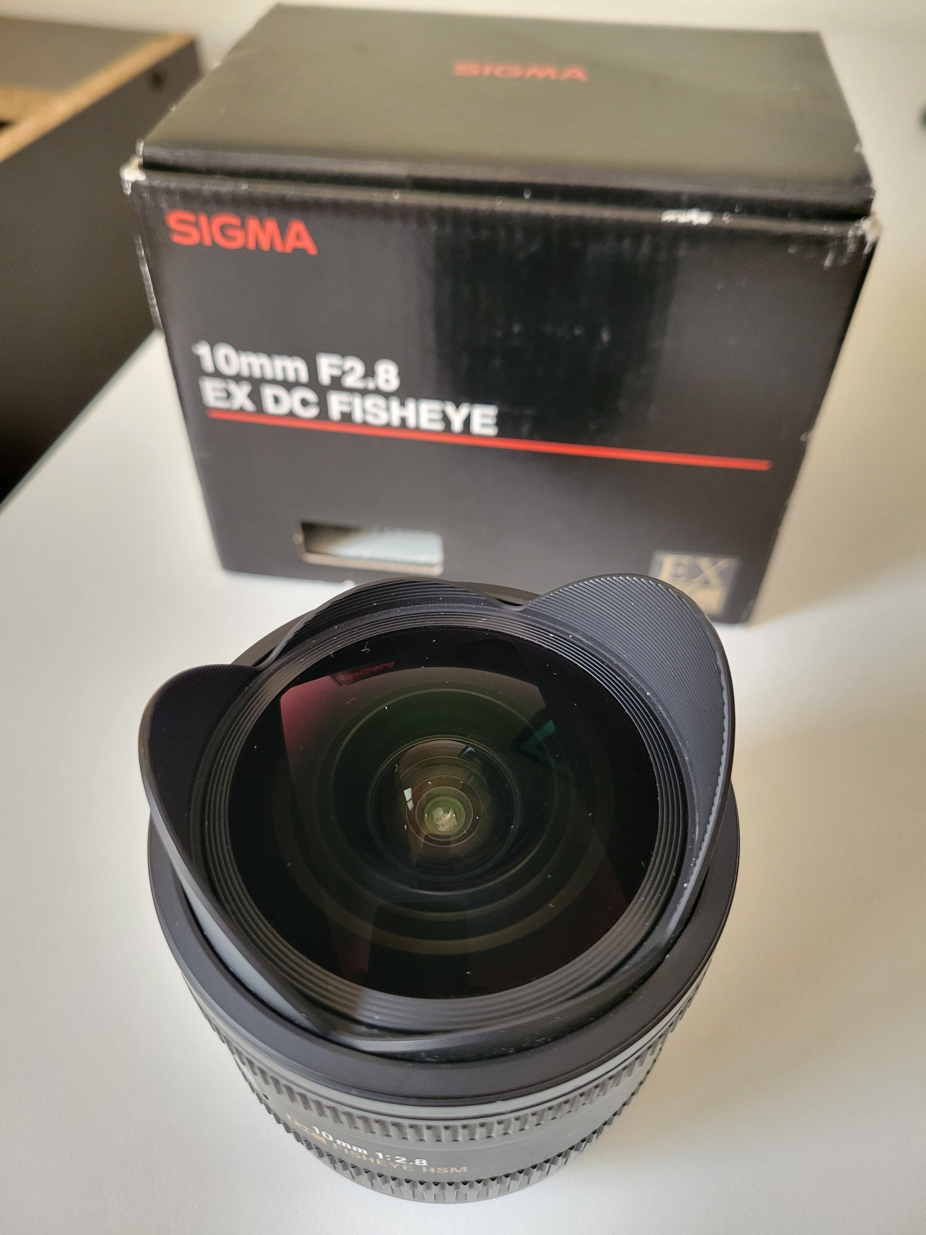 Sigma 10mm Fisheye Lens f/2.8 for Canon - Image 2