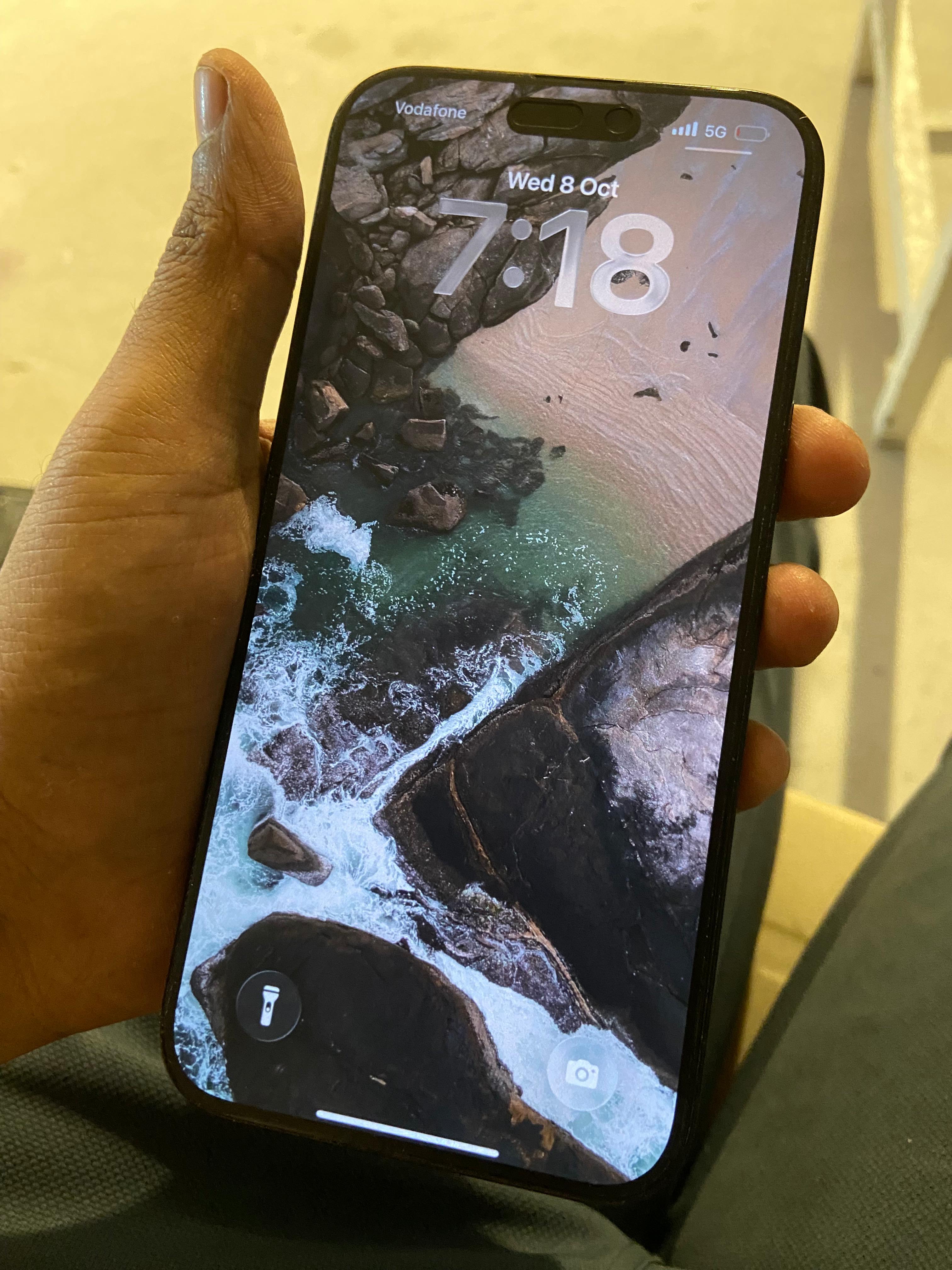 iPhone 16 pro max 256gb black titanium - Image 2