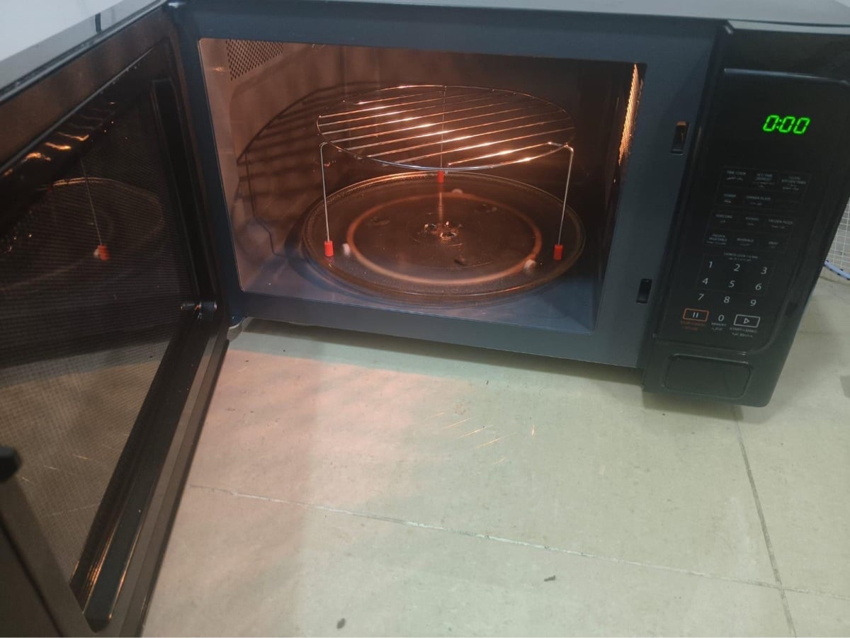 New Toshiba micro oven - Image 2