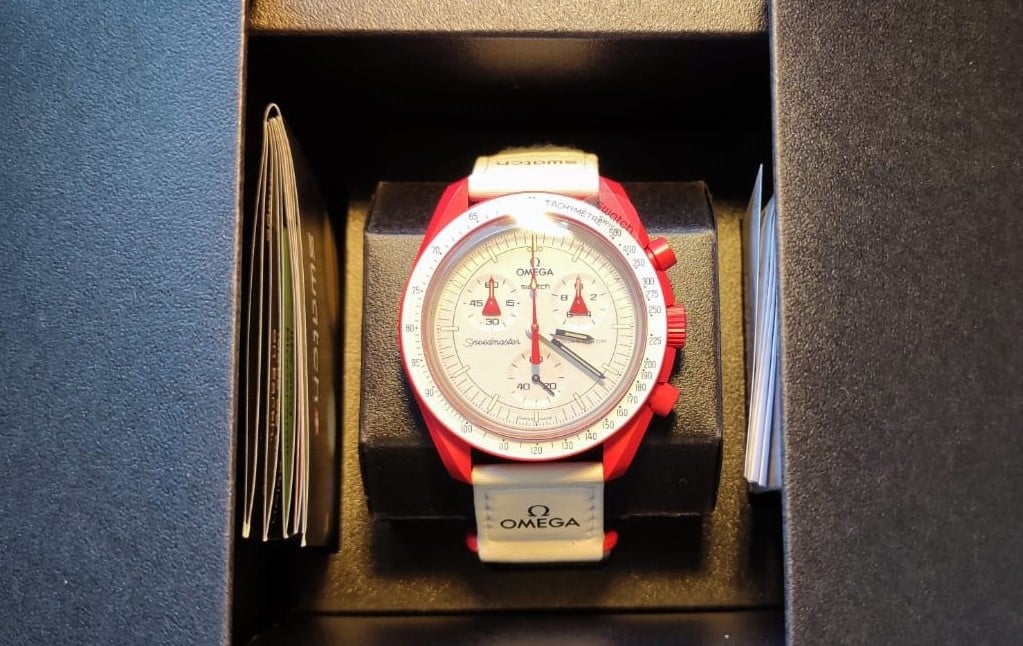 Swatch Omega Moon Watch "Mission to Mars" - Image 3