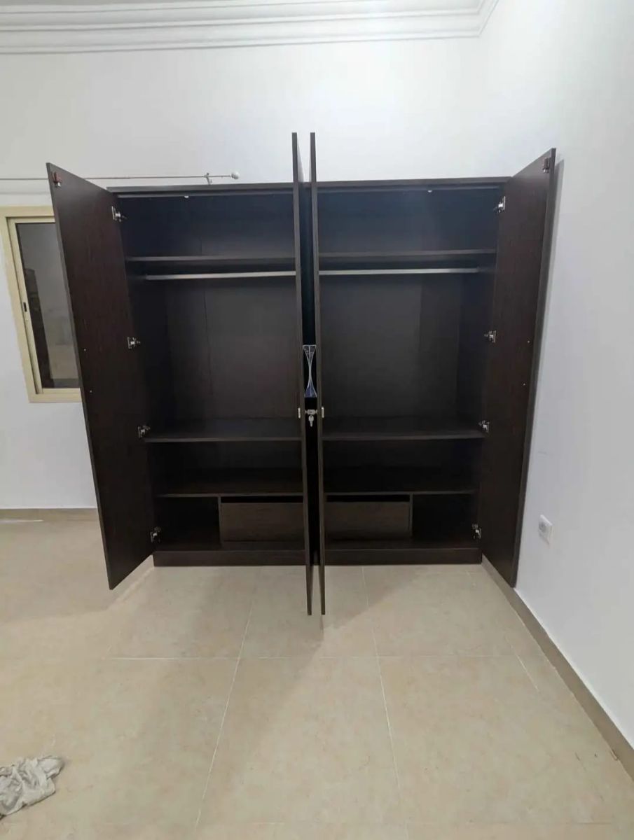 Qatar Airways furniture available - Image 12