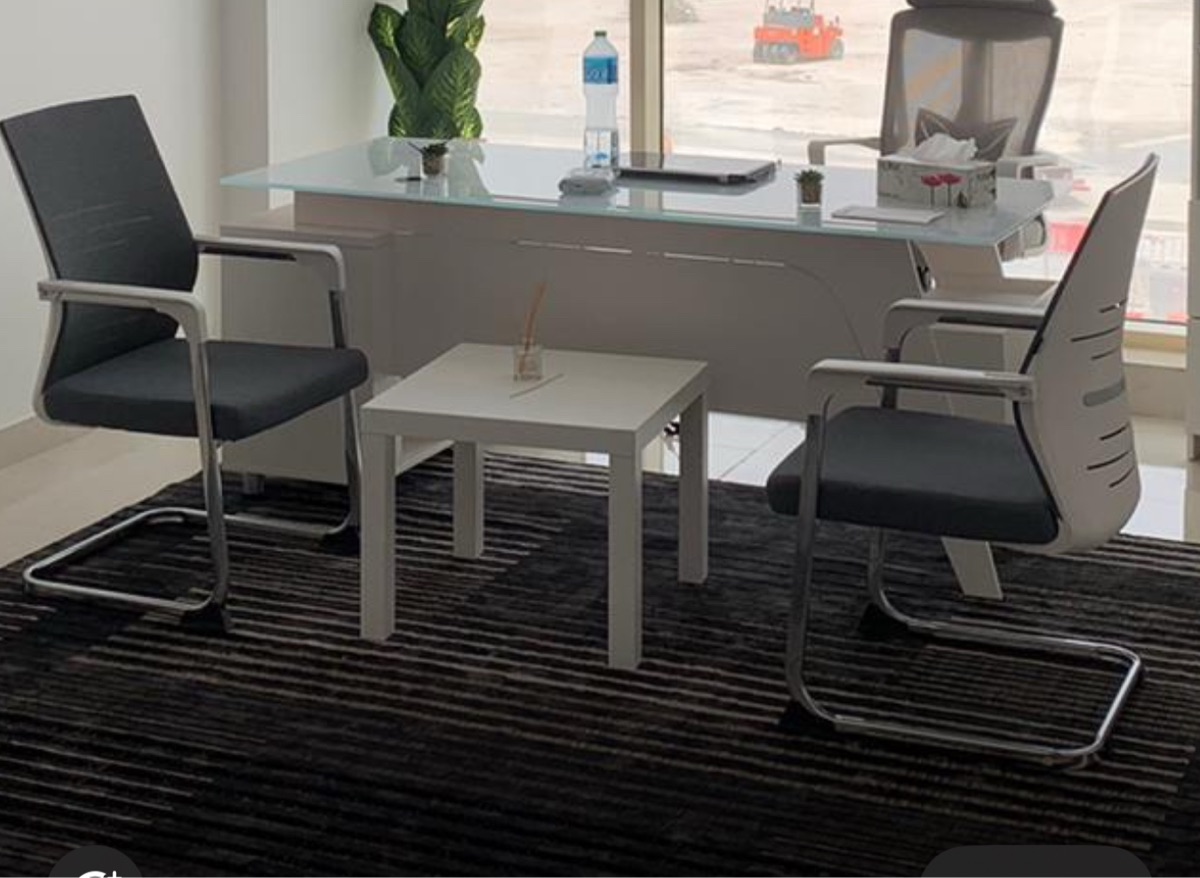 Round meeting glass table and office - Image 2