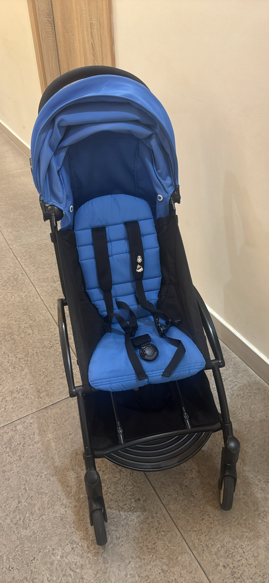 Yoyo stroller/newborn pack/ travel bag( like new) - Image 5